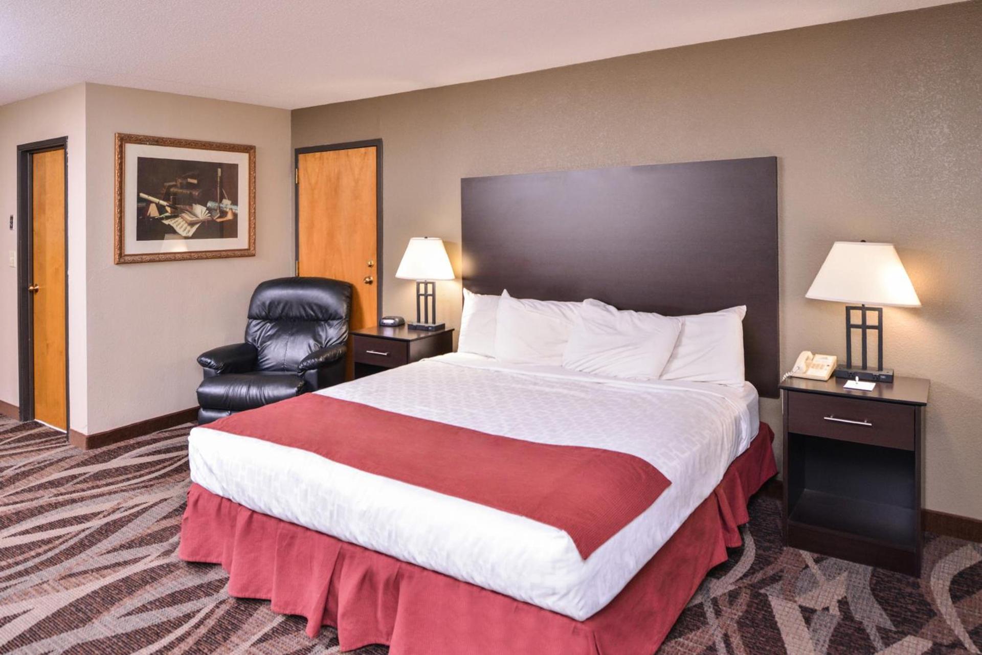 Baymont by Wyndham Sioux Falls North,I-29,Russell St, Airport photo 34