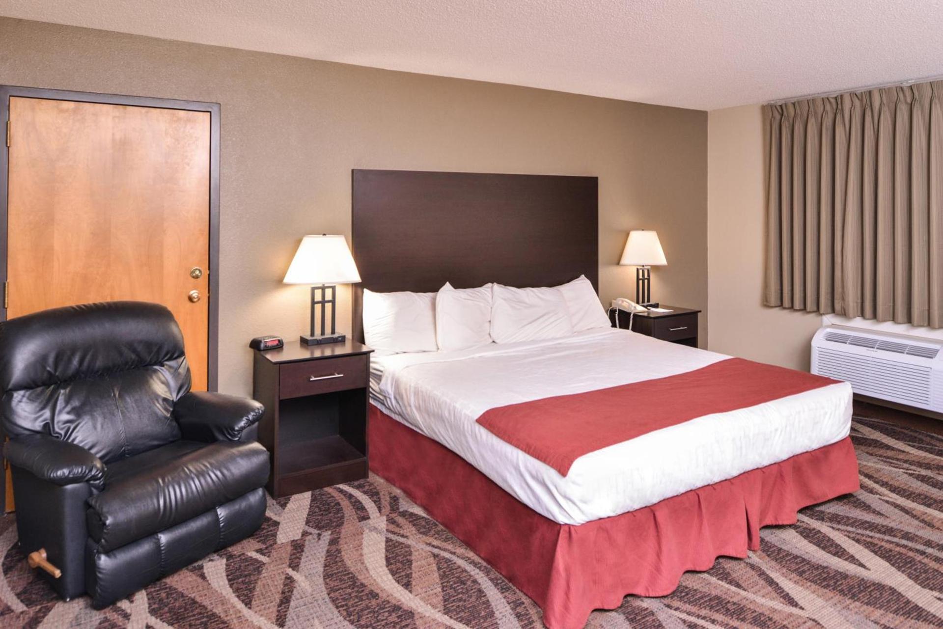 Baymont by Wyndham Sioux Falls North,I-29,Russell St, Airport photo 33