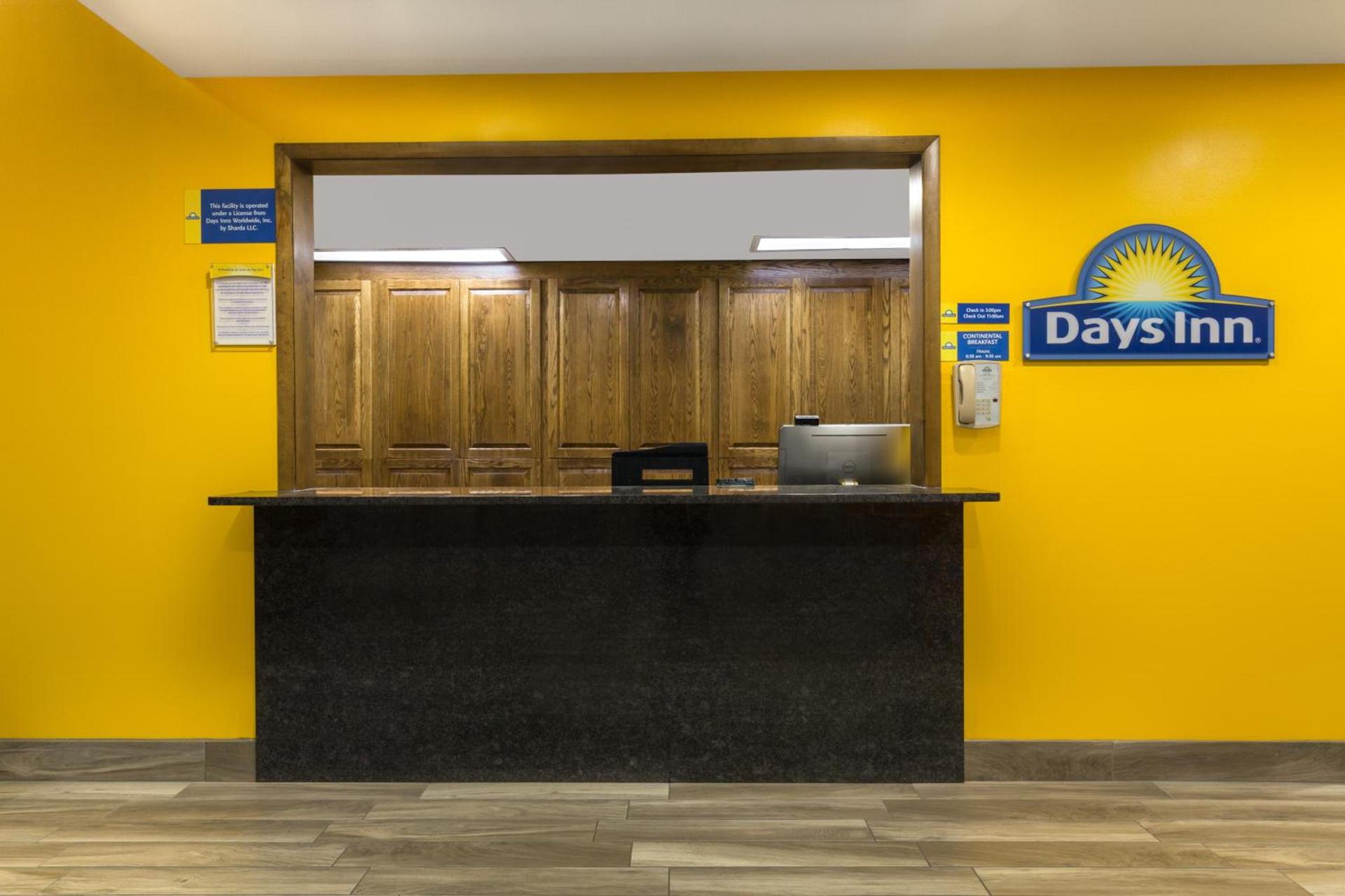 Days Inn by Wyndham Delta photo 24