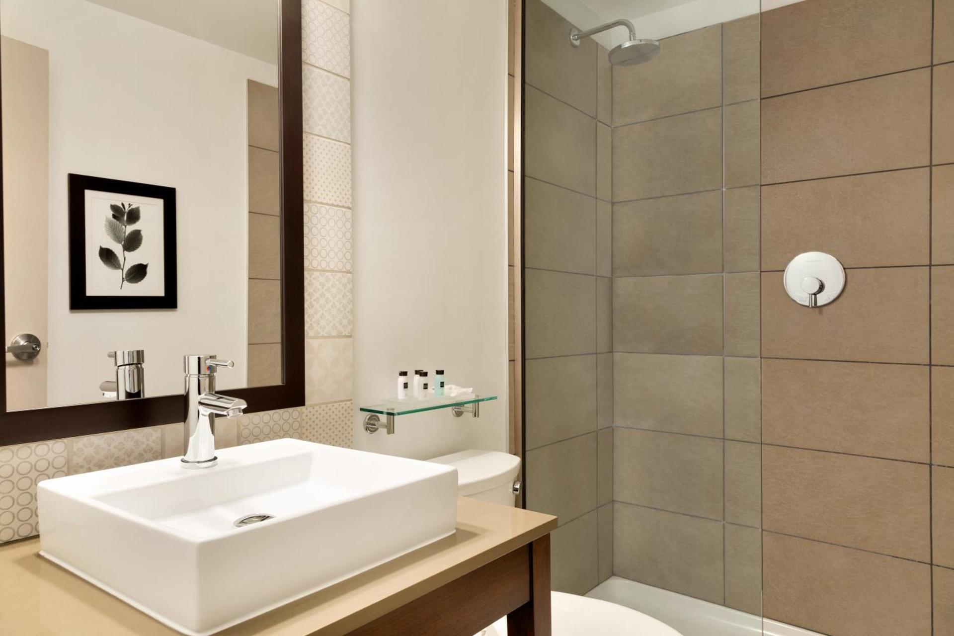 Country Inn & Suites by Radisson, Seattle-Tacoma International Airport, WA photo 38