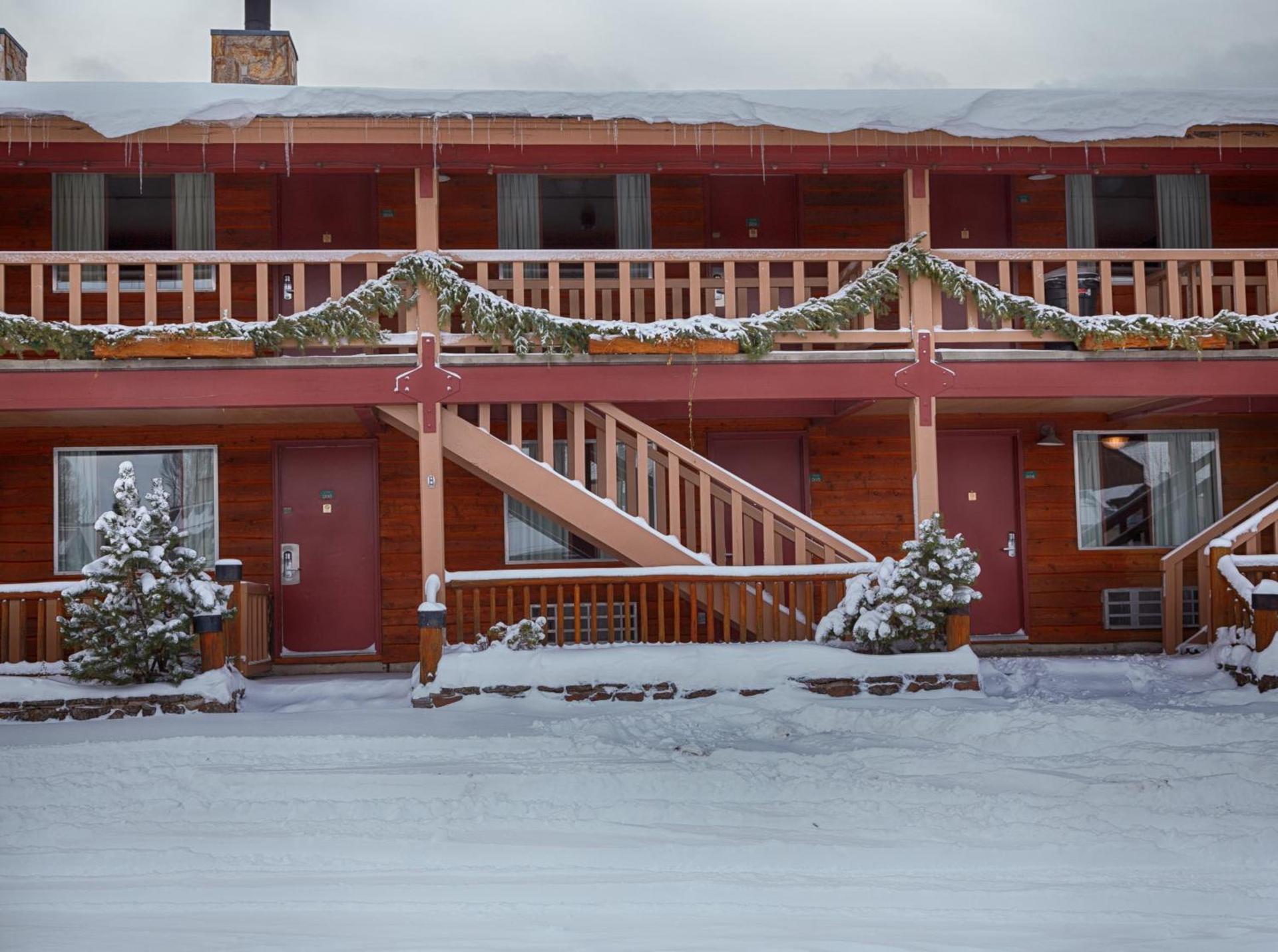 Antler Inn photo 17