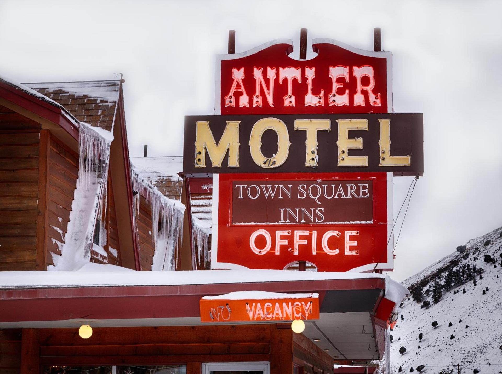 Antler Inn photo 15