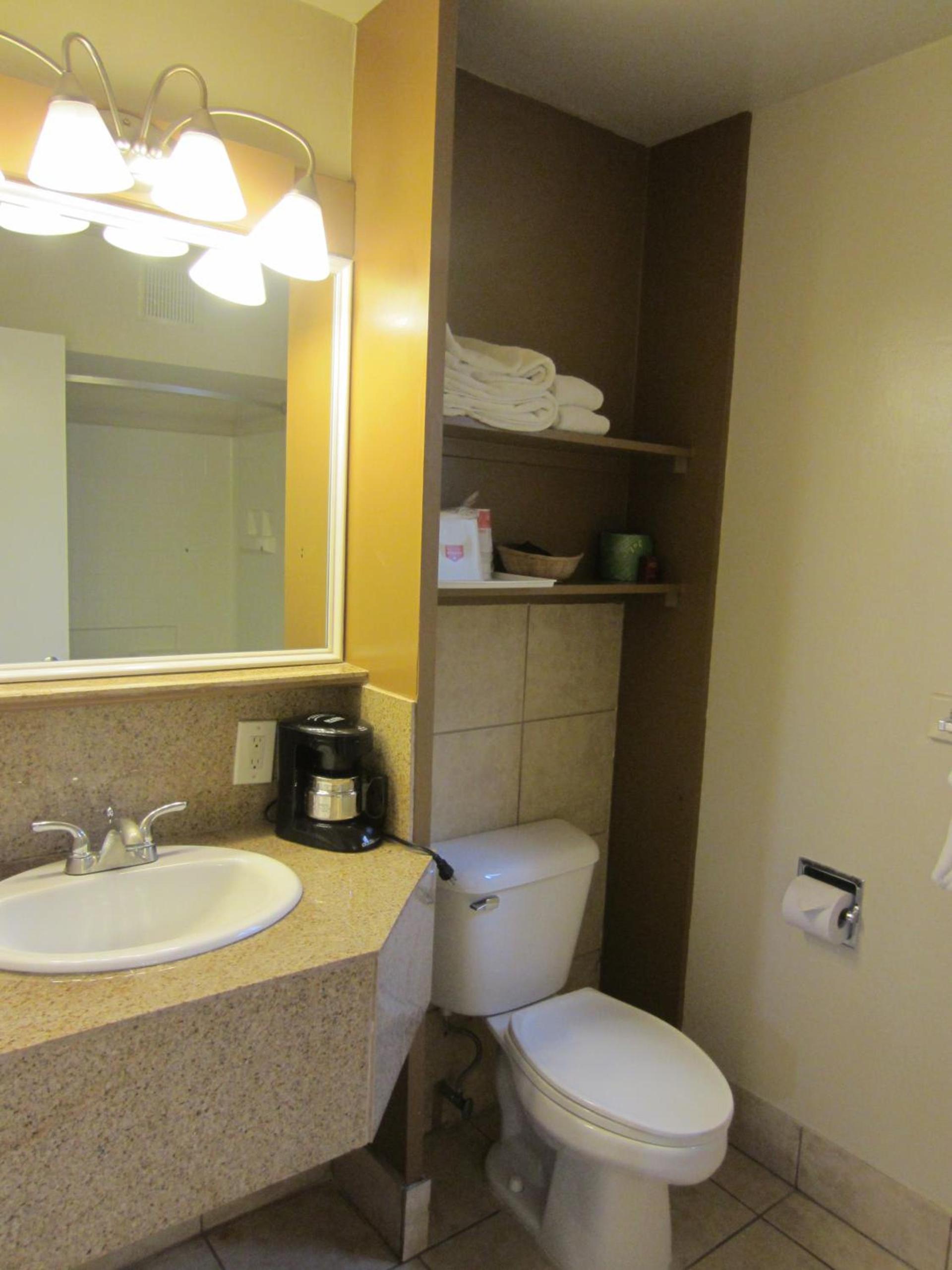 Pelican Inn photo 24