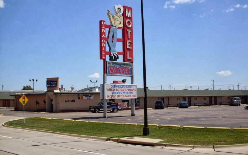 Western Holiday Motel photo 1