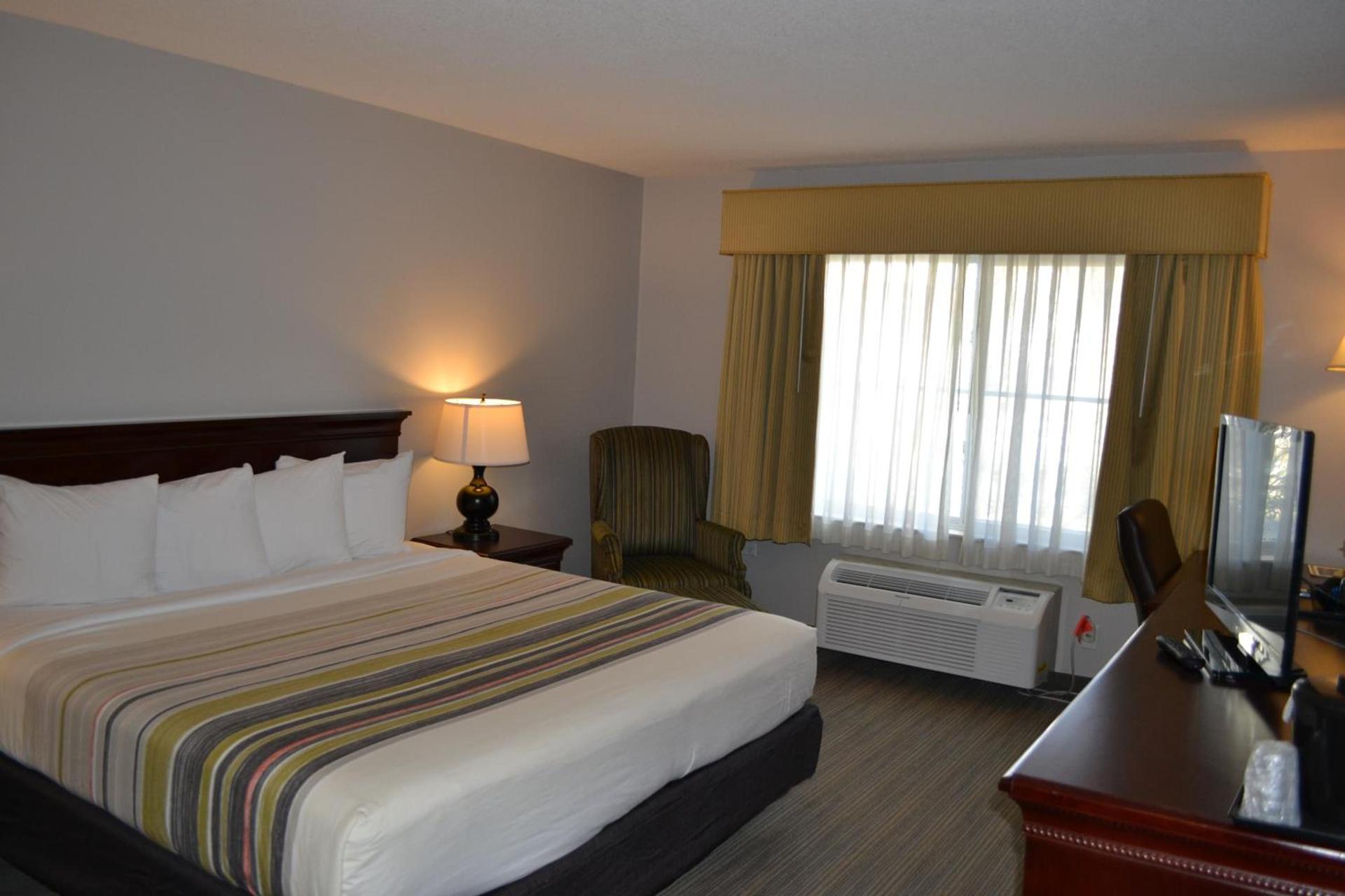 Country Inn & Suites by Radisson, Gurnee, IL photo 30