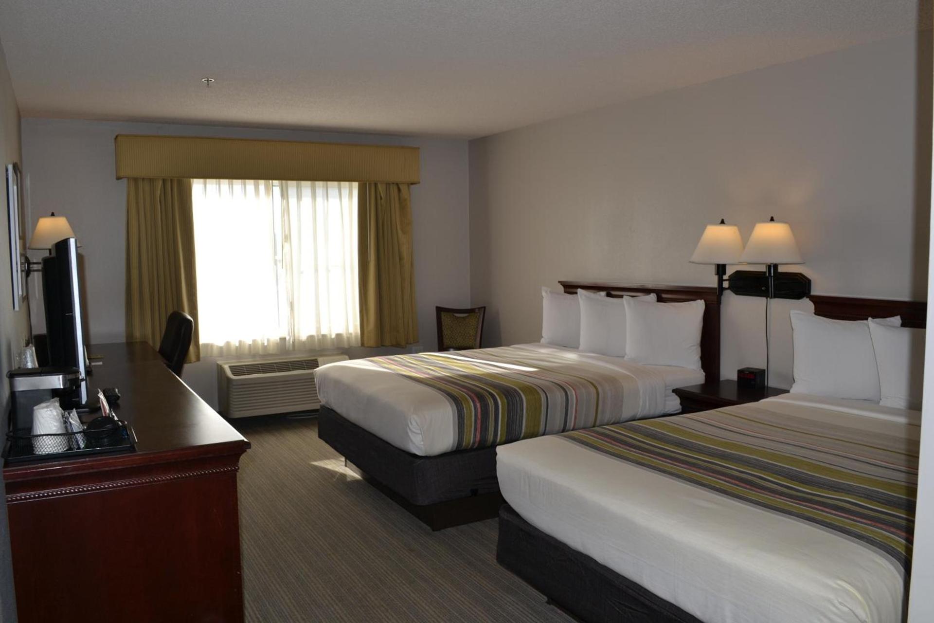 Country Inn & Suites by Radisson, Gurnee, IL photo 42