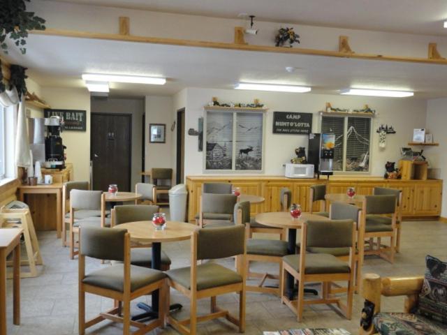 Booneslick Lodge - Jane photo 2
