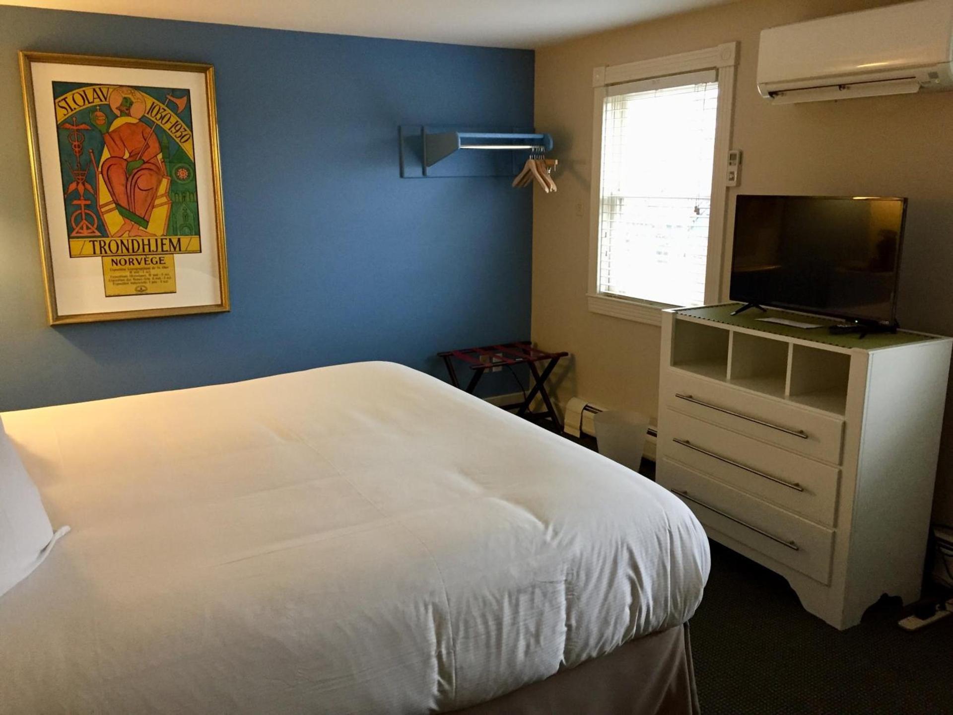 Pilgrim House photo 100