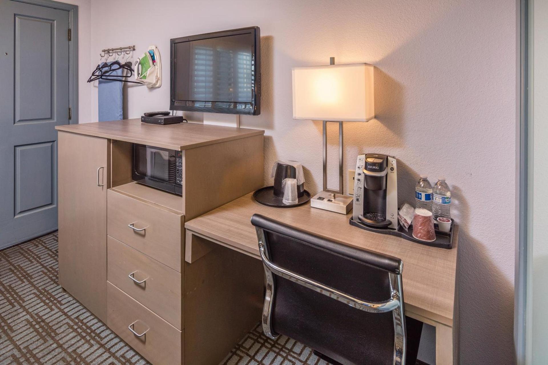 Silicon Valley Inn photo 8