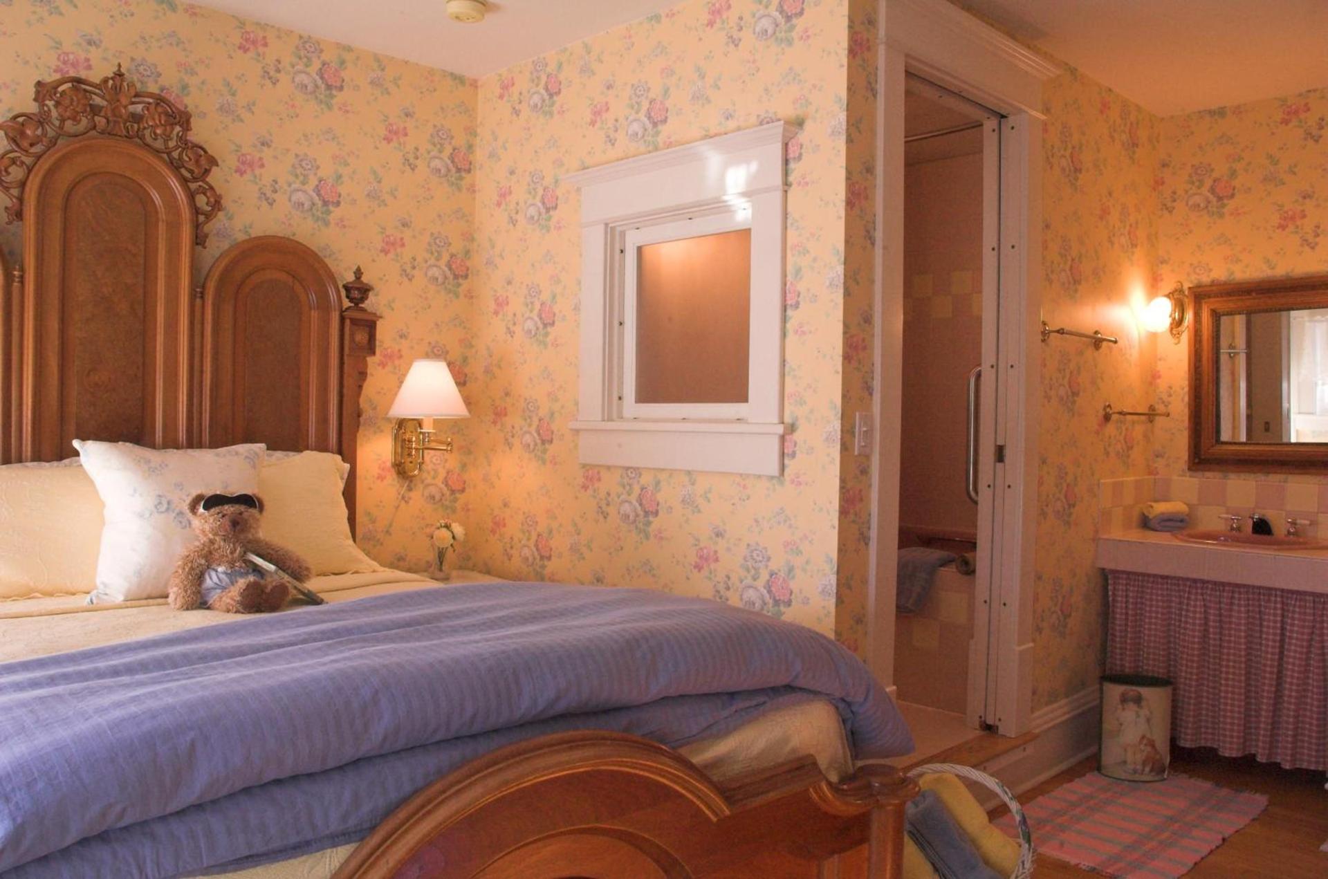 White Lace Inn photo 47