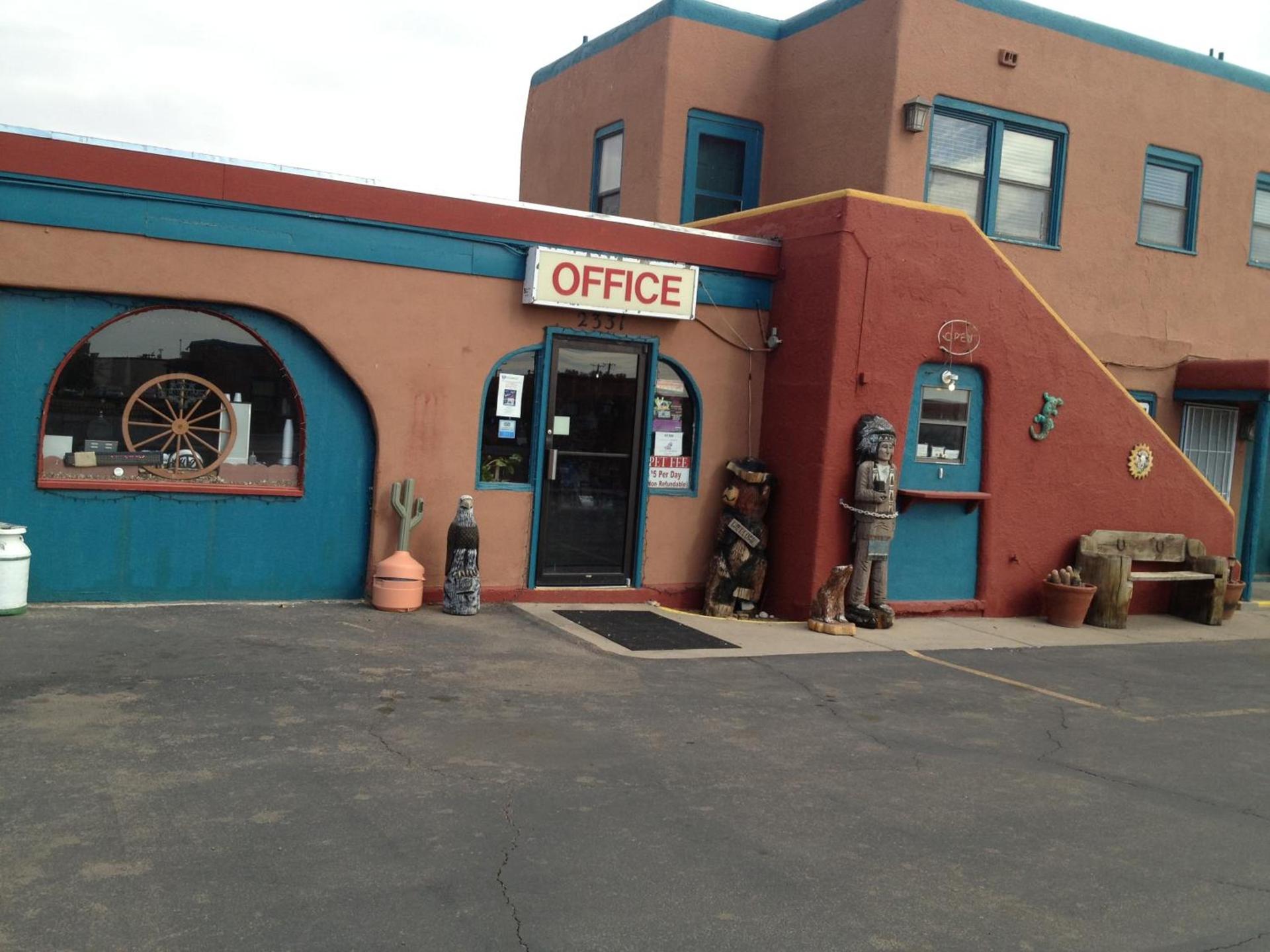 Western Inn Roswell photo 1