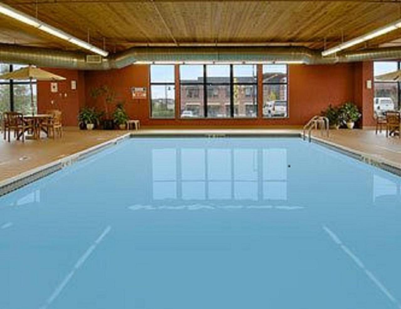 Days Inn & Suites by Wyndham Bozeman photo 43
