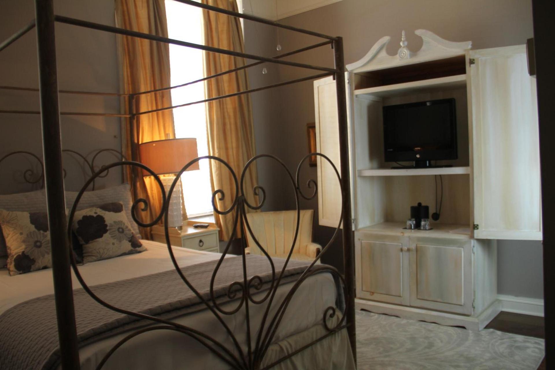 Old Capitol Inn photo 8