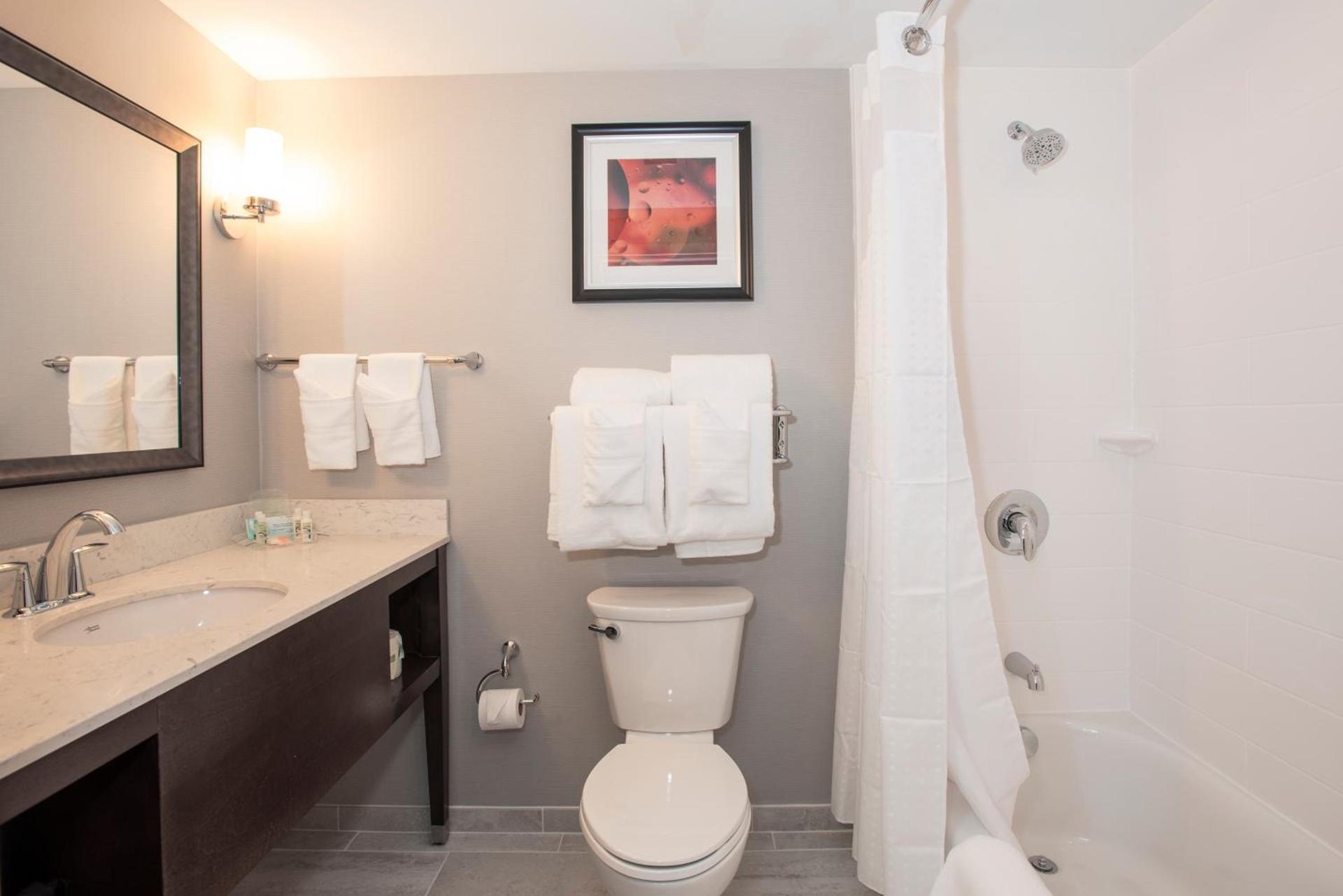 Voco The Clair Cincinnati Downtown by IHG photo 31