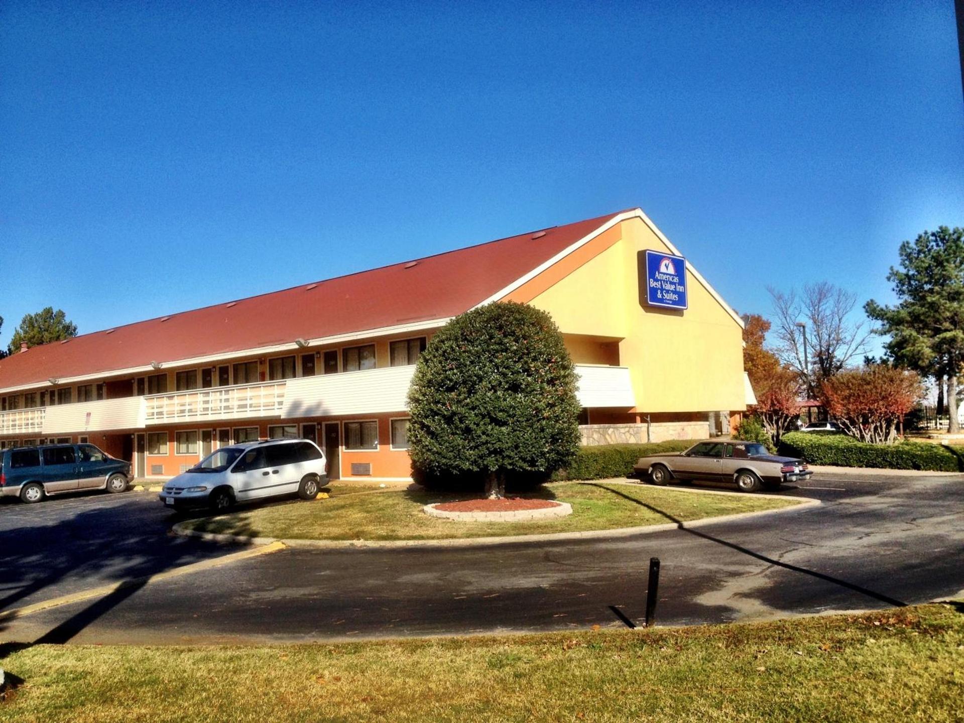 Americas Best Value Inn and Suites Little Rock photo 2