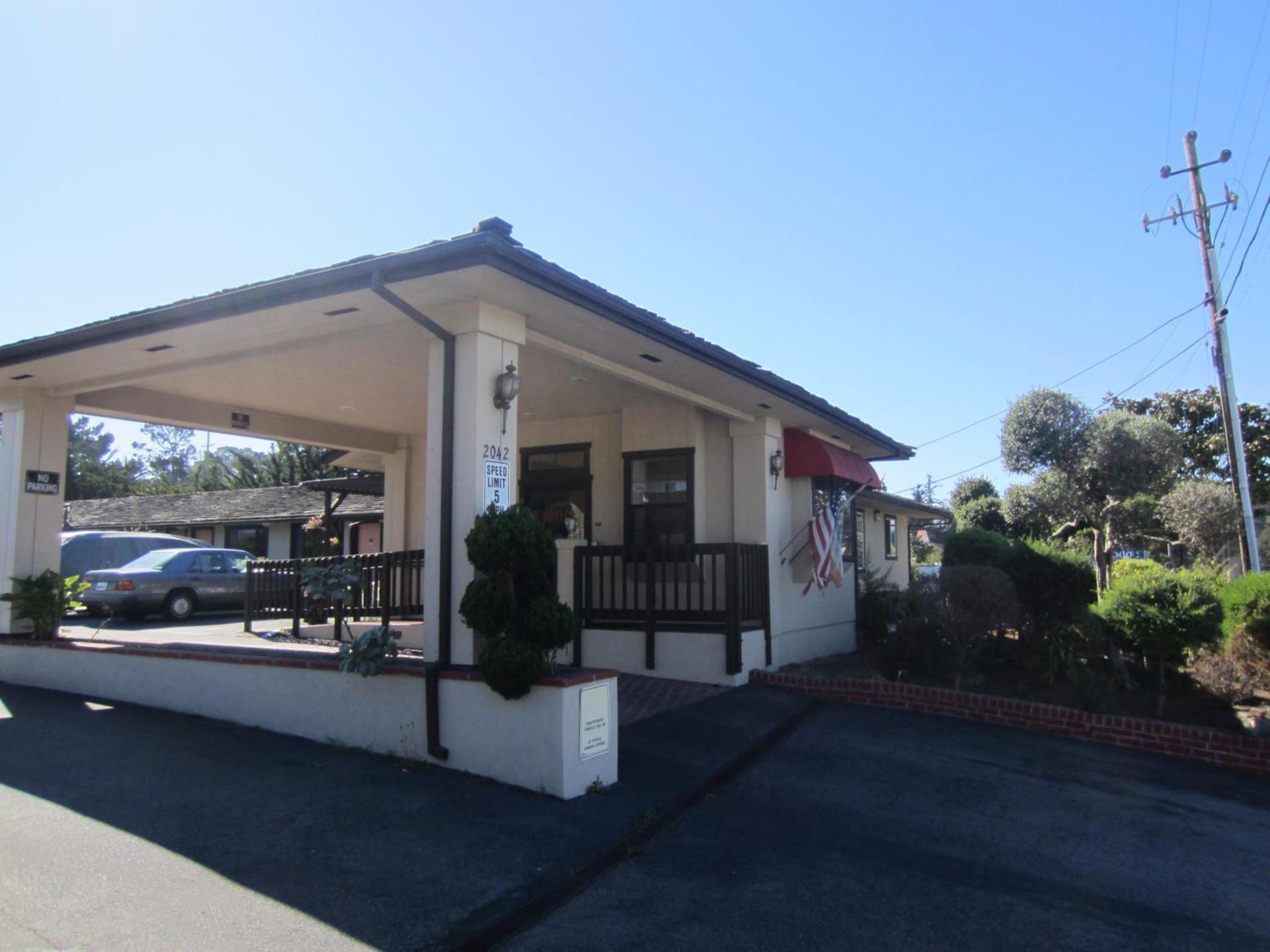 Monterey Fairgrounds Inn photo 9