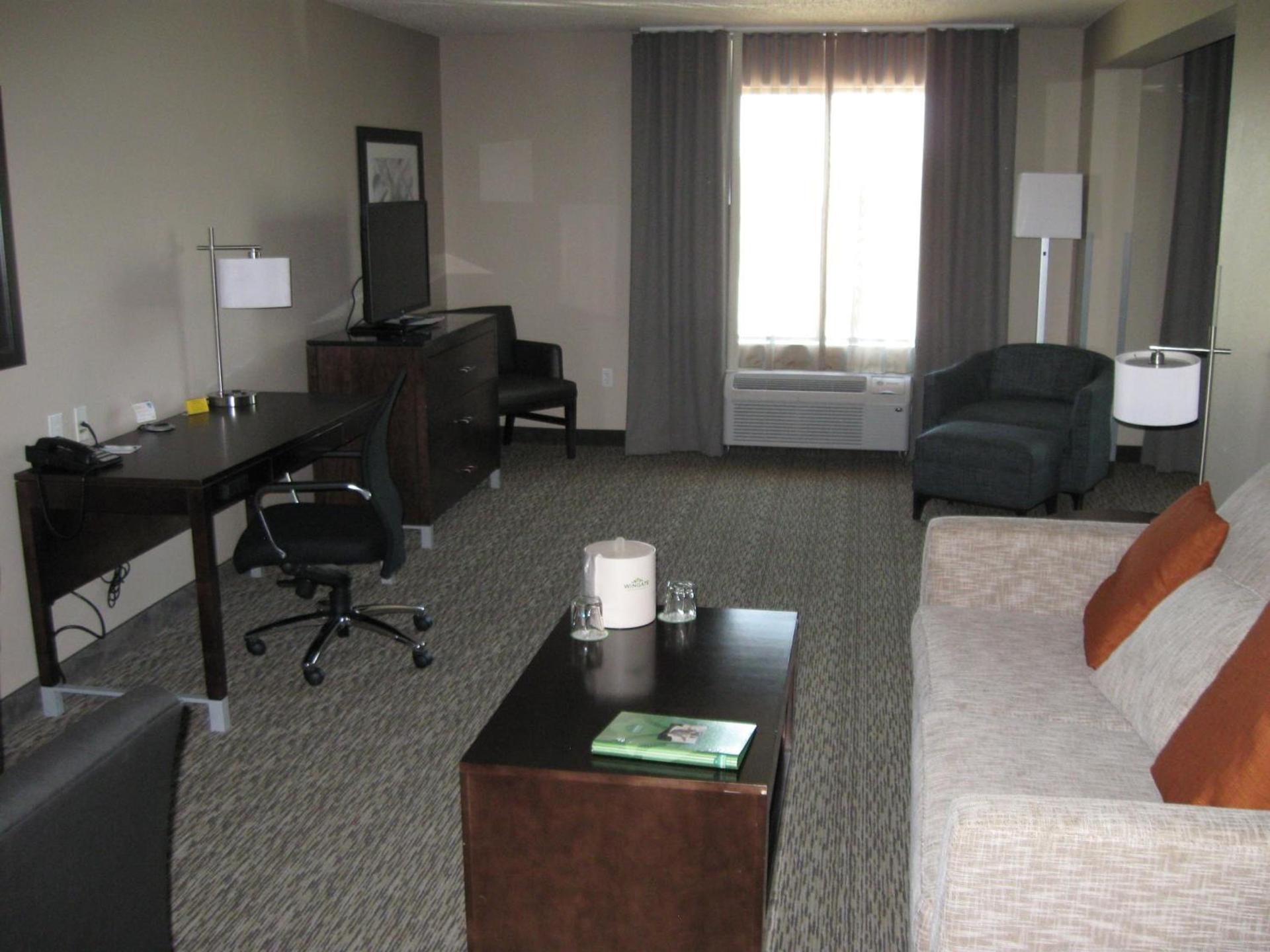 Wingate by Wyndham Fargo photo 30