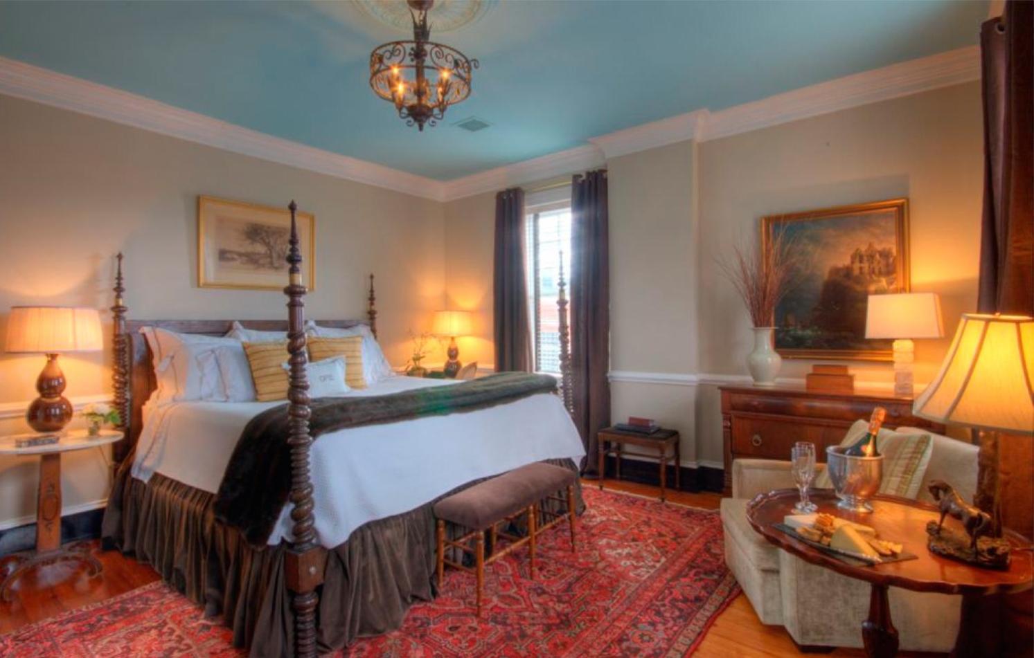 Inn at Court Square photo 6