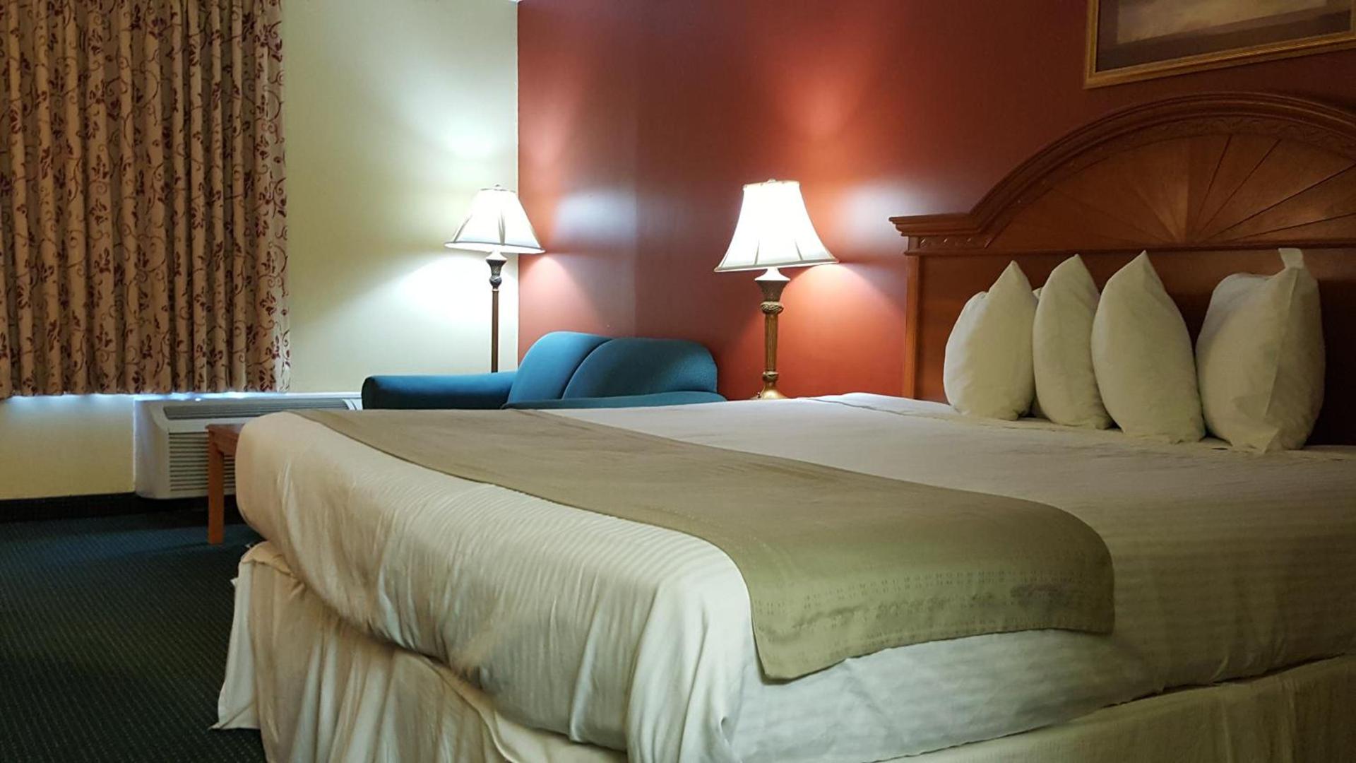 Plaza Inn Springfield photo 9