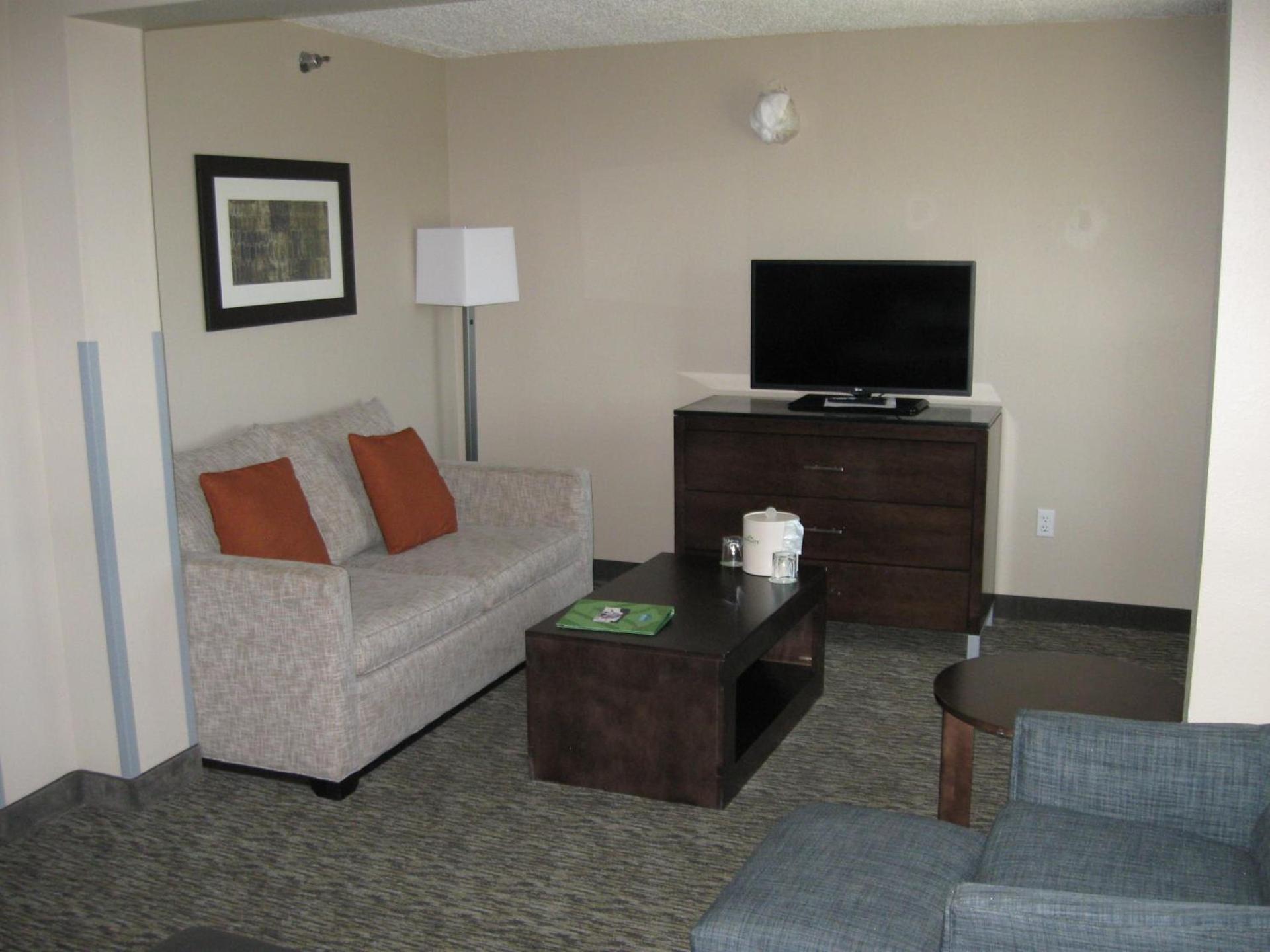 Wingate by Wyndham Fargo photo 21