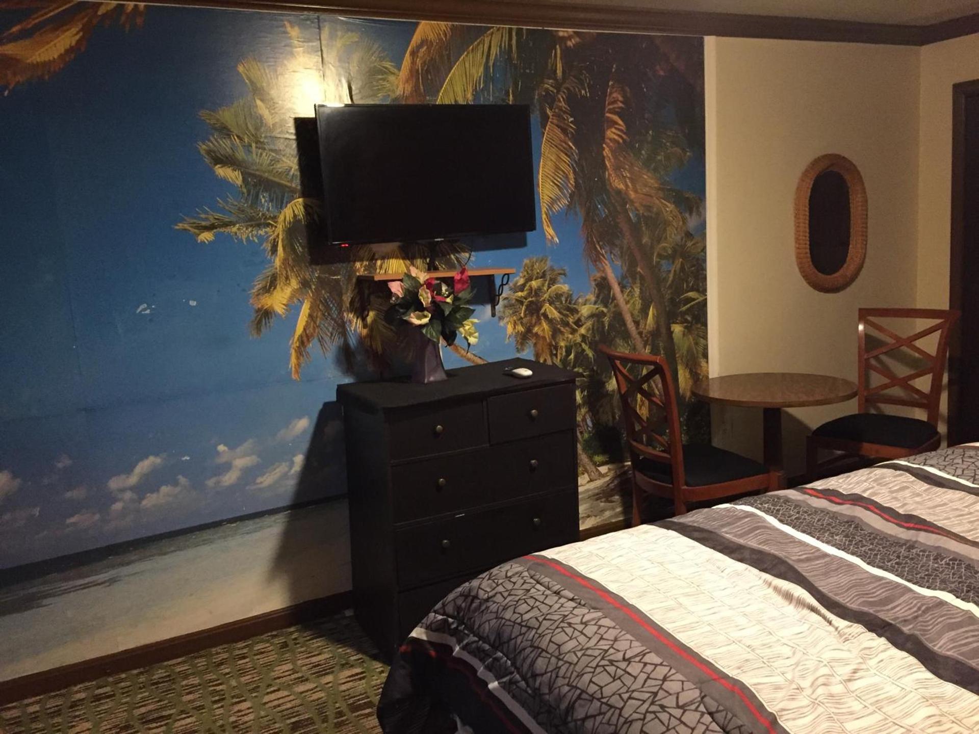 Colony inn motel photo 12