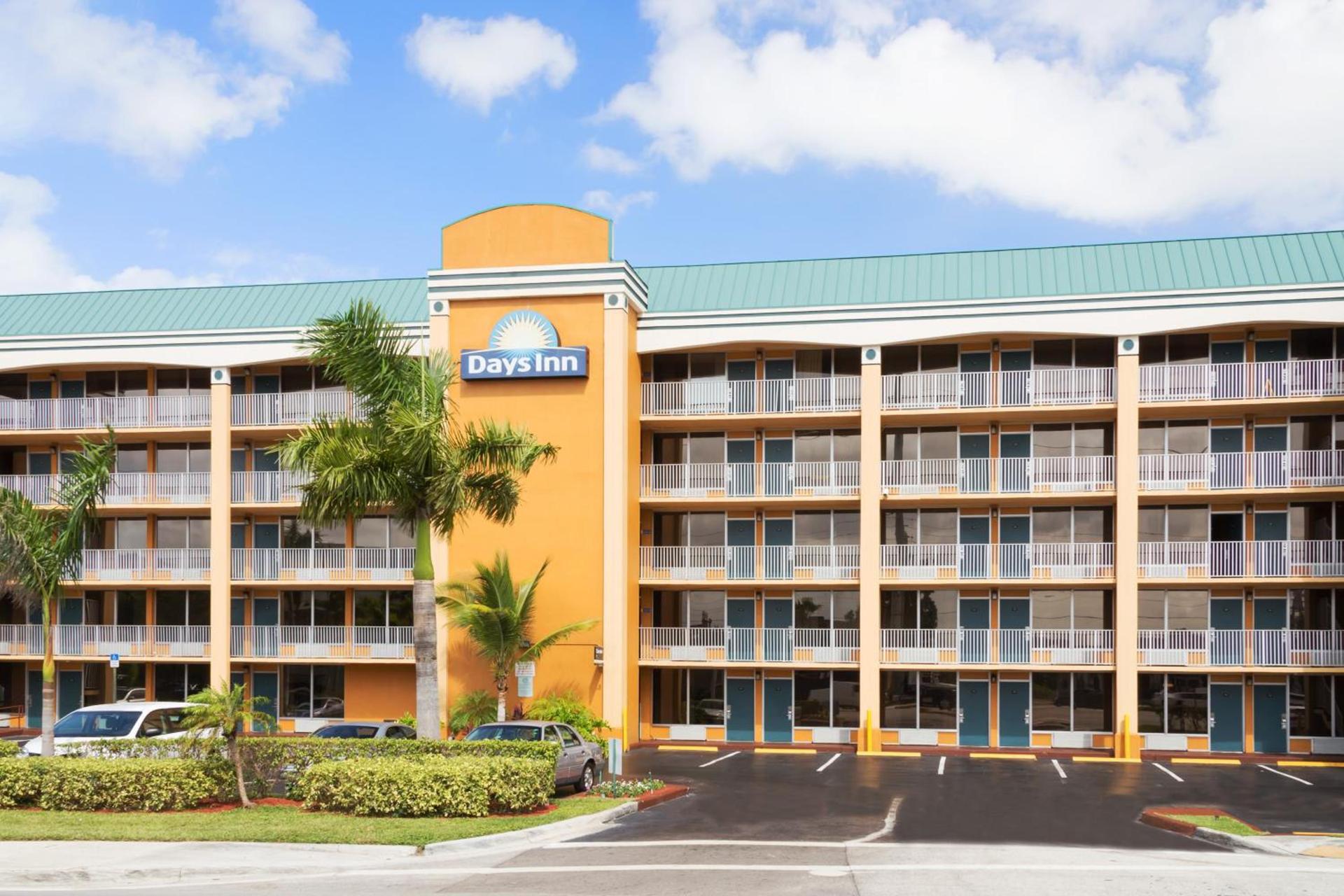 Days Inn by Wyndham Fort Lauderdale-Oakland Park Airport N photo 21