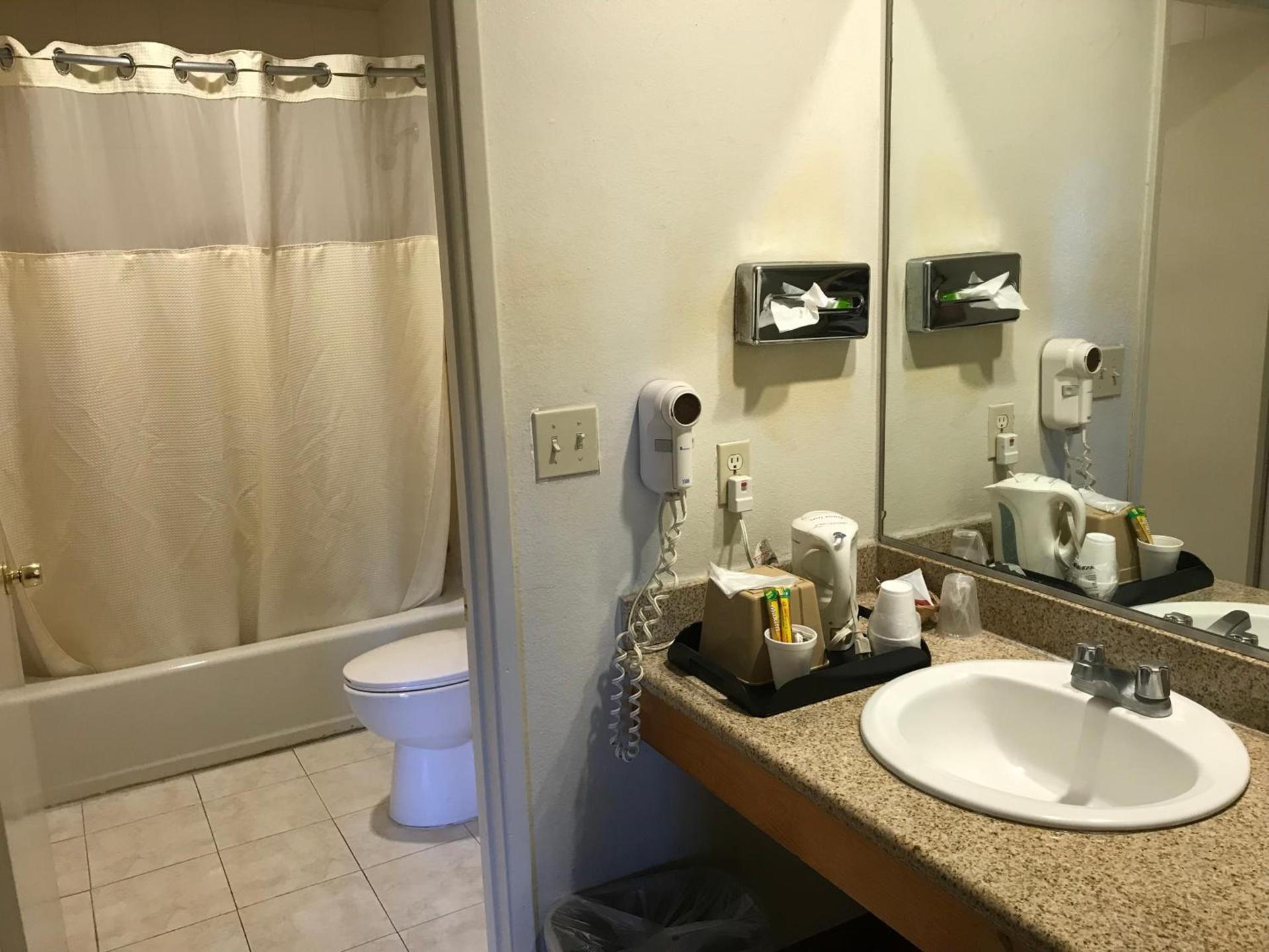 Best Inn Rosemead photo 12