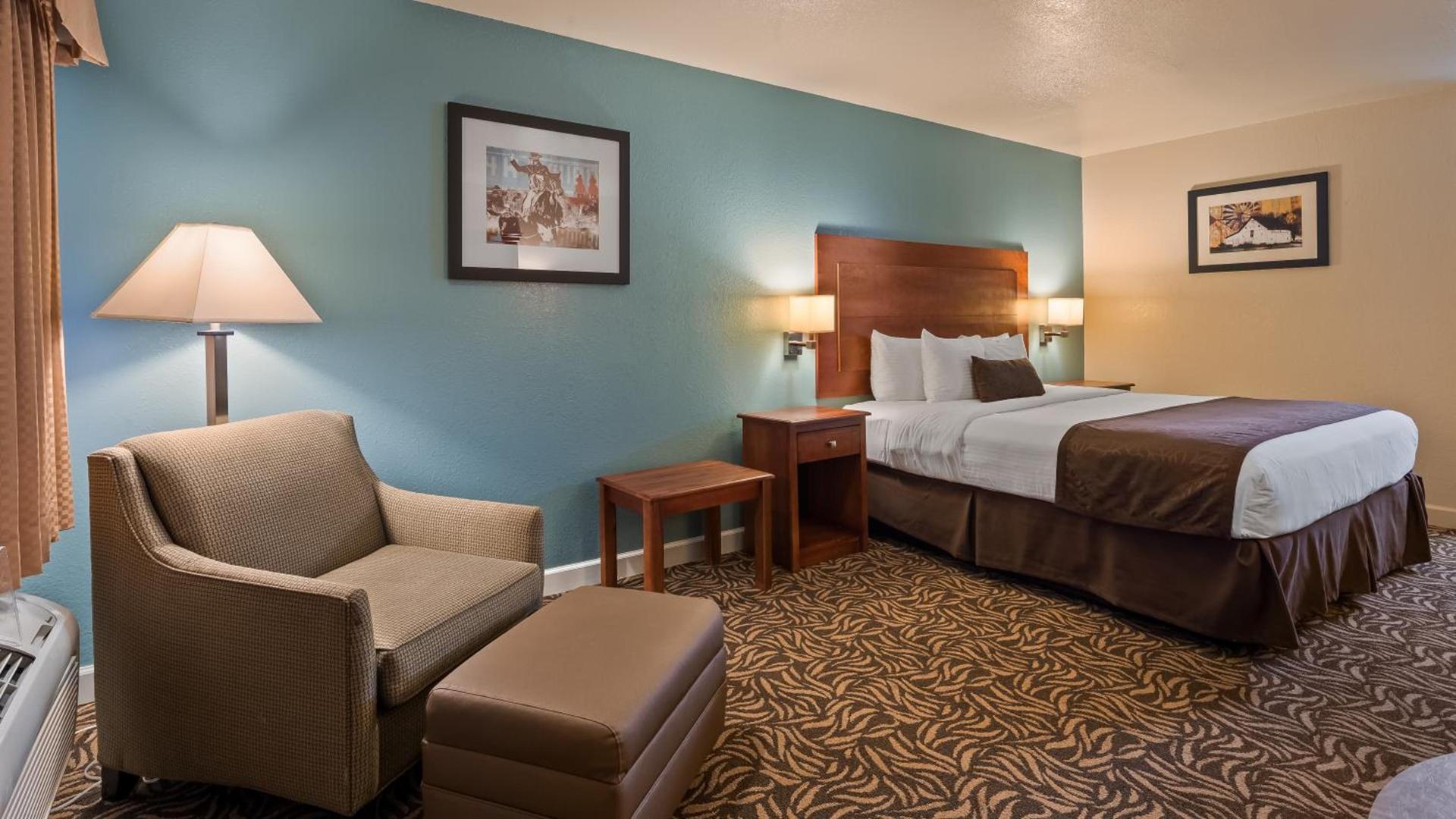 Best Western Regency Inn & Suites photo 14