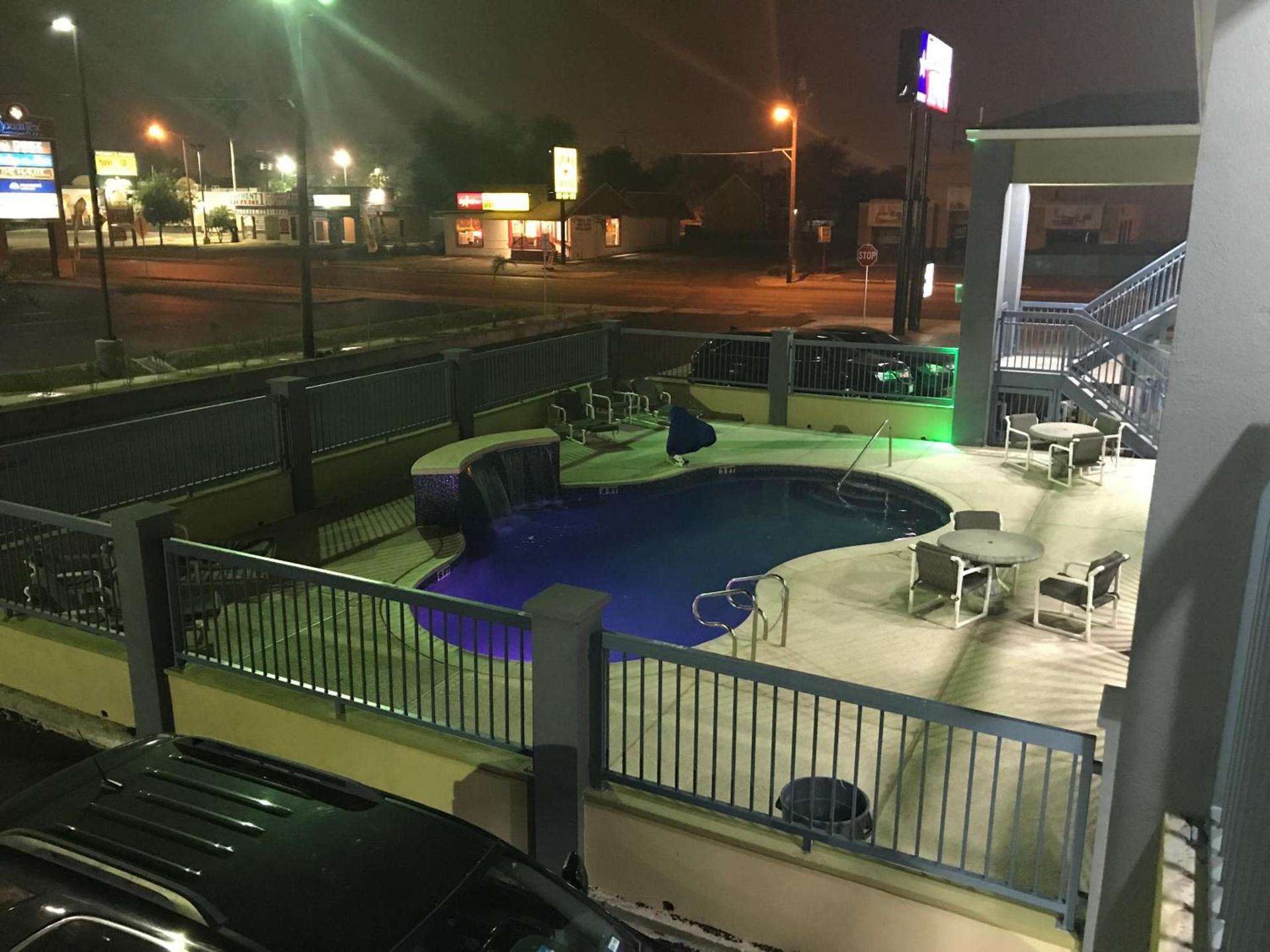 Texas Inn McAllen Airport photo 16