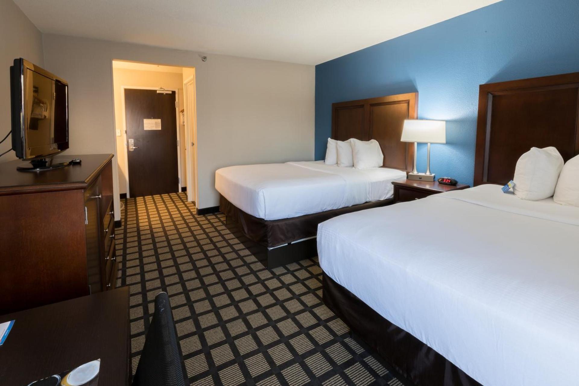 Baymont by Wyndham Detroit Airport/Romulus photo 39