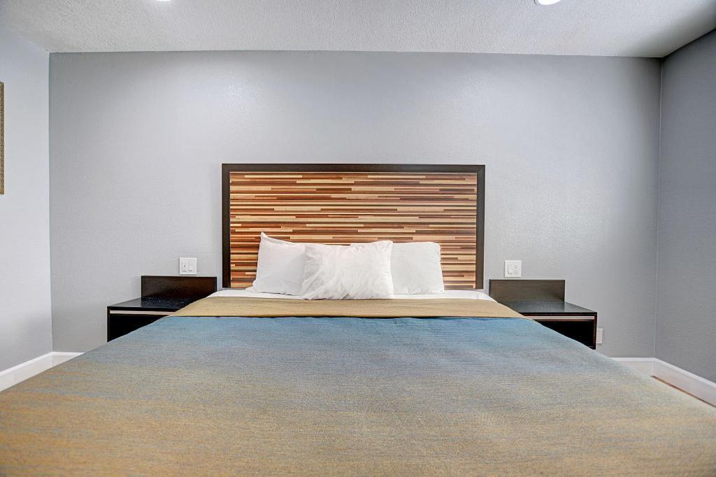 Welcome Inn San Bernardino/ Colton photo 13