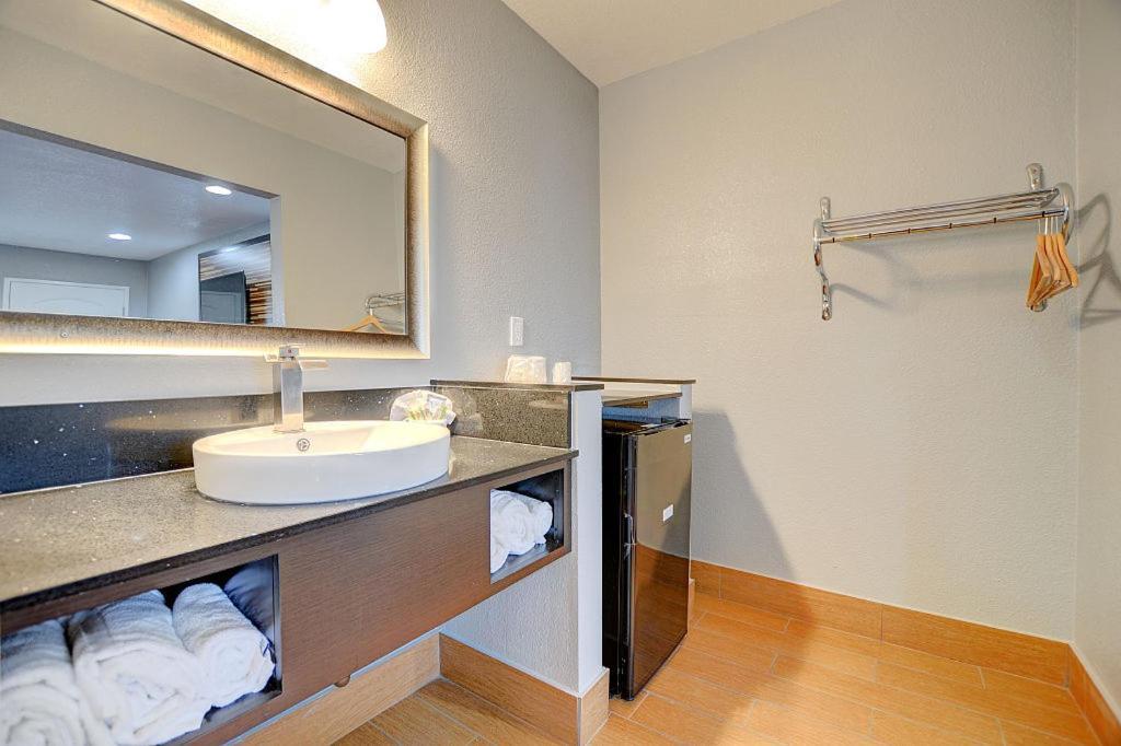 Welcome Inn San Bernardino/ Colton photo 40