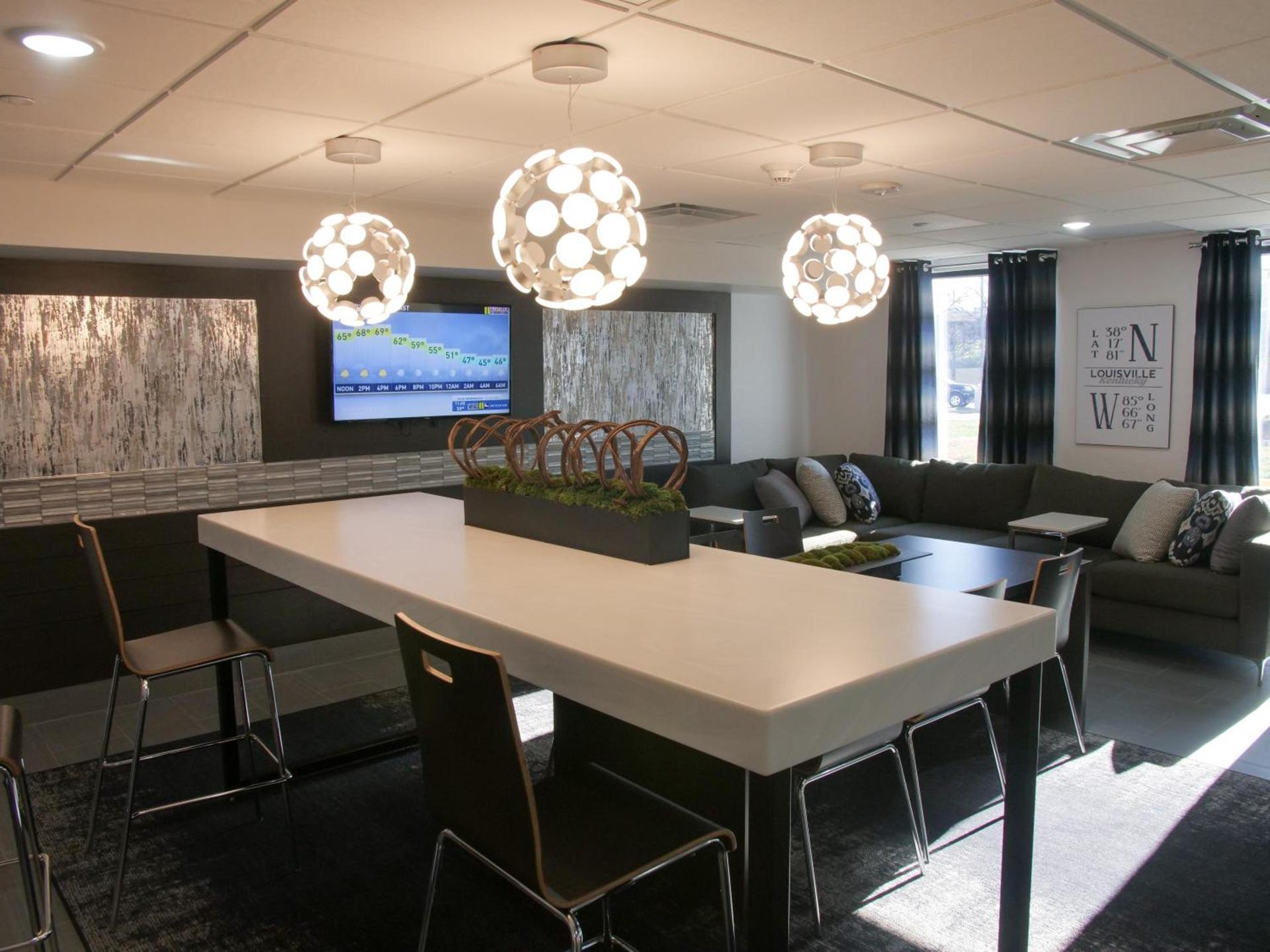 Wingate by Wyndham Louisville Airport Expo Center photo 38