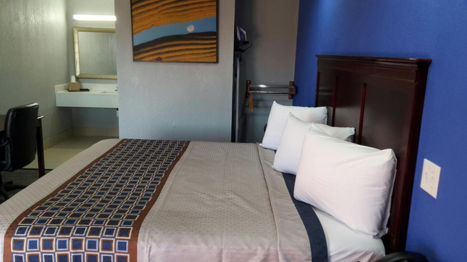 Paris Inn and Suites photo 8