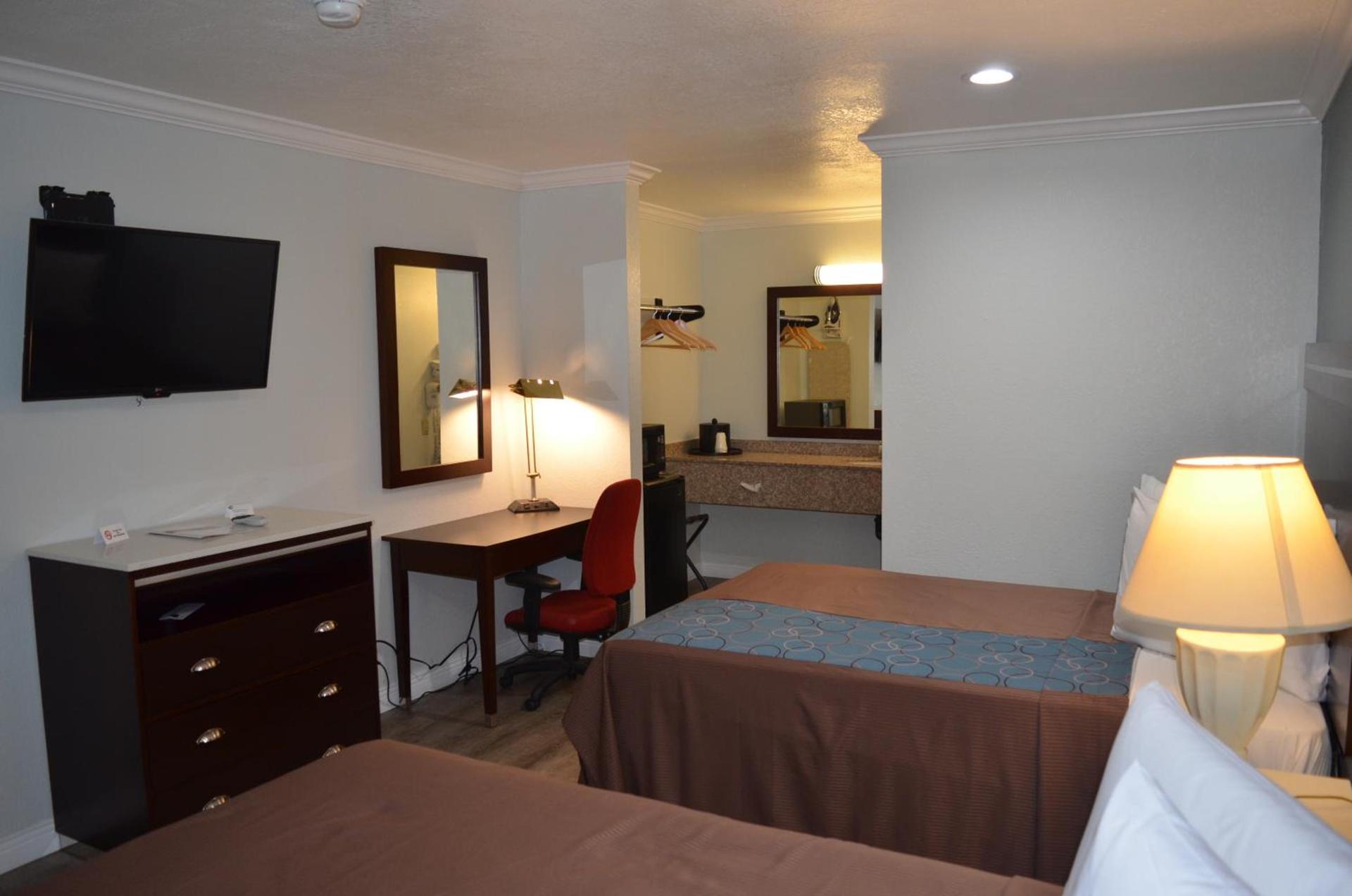 Welcome Inn Corona photo 7