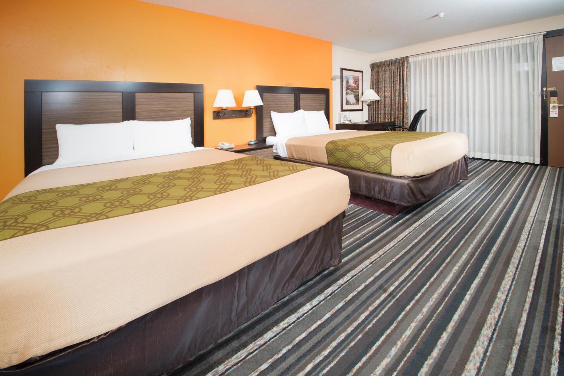 Crossroads Hotel and Huron Event Center photo 24
