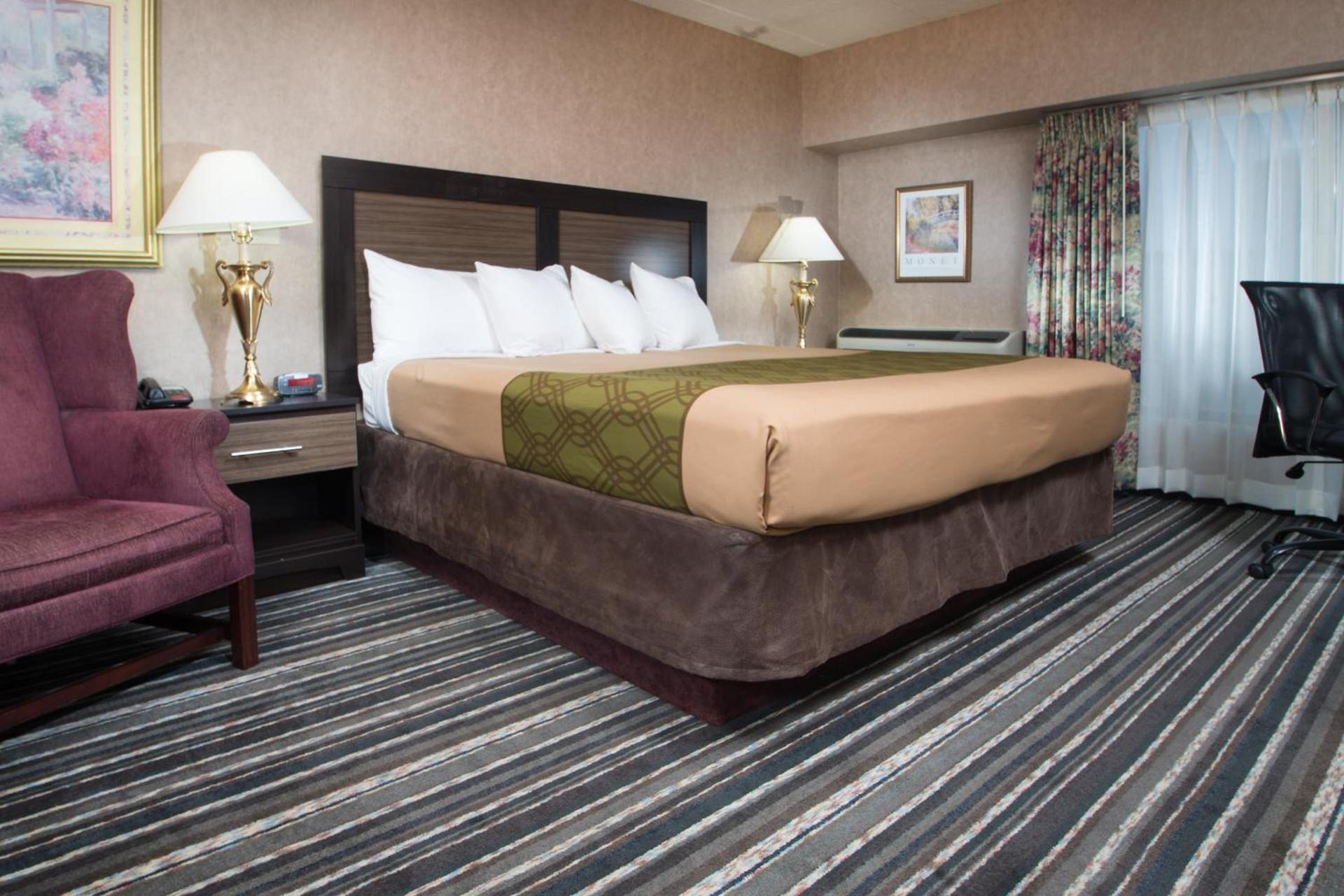 Crossroads Hotel and Huron Event Center photo 25