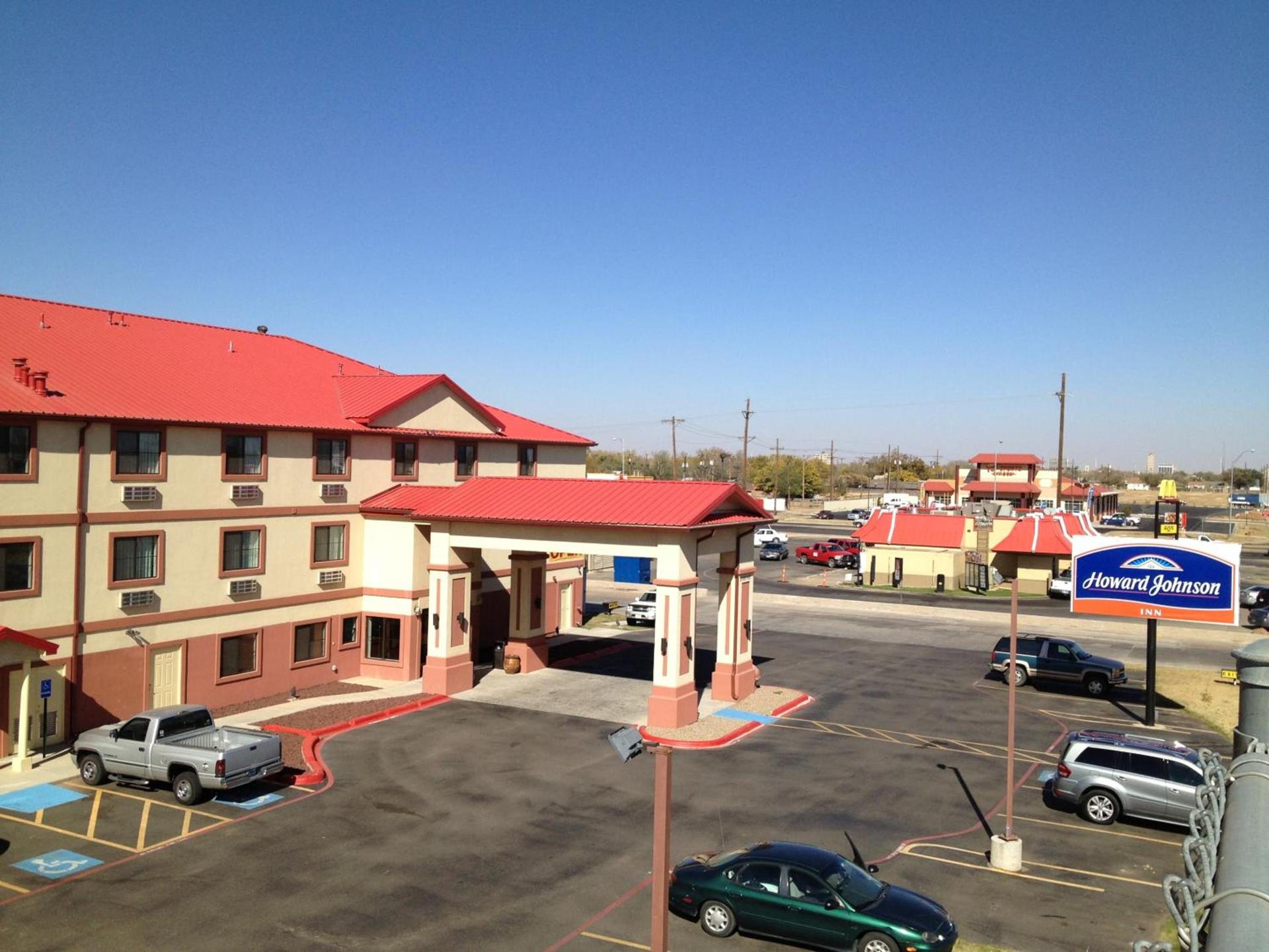 Howard Johnson by Wyndham Lubbock TX photo 51