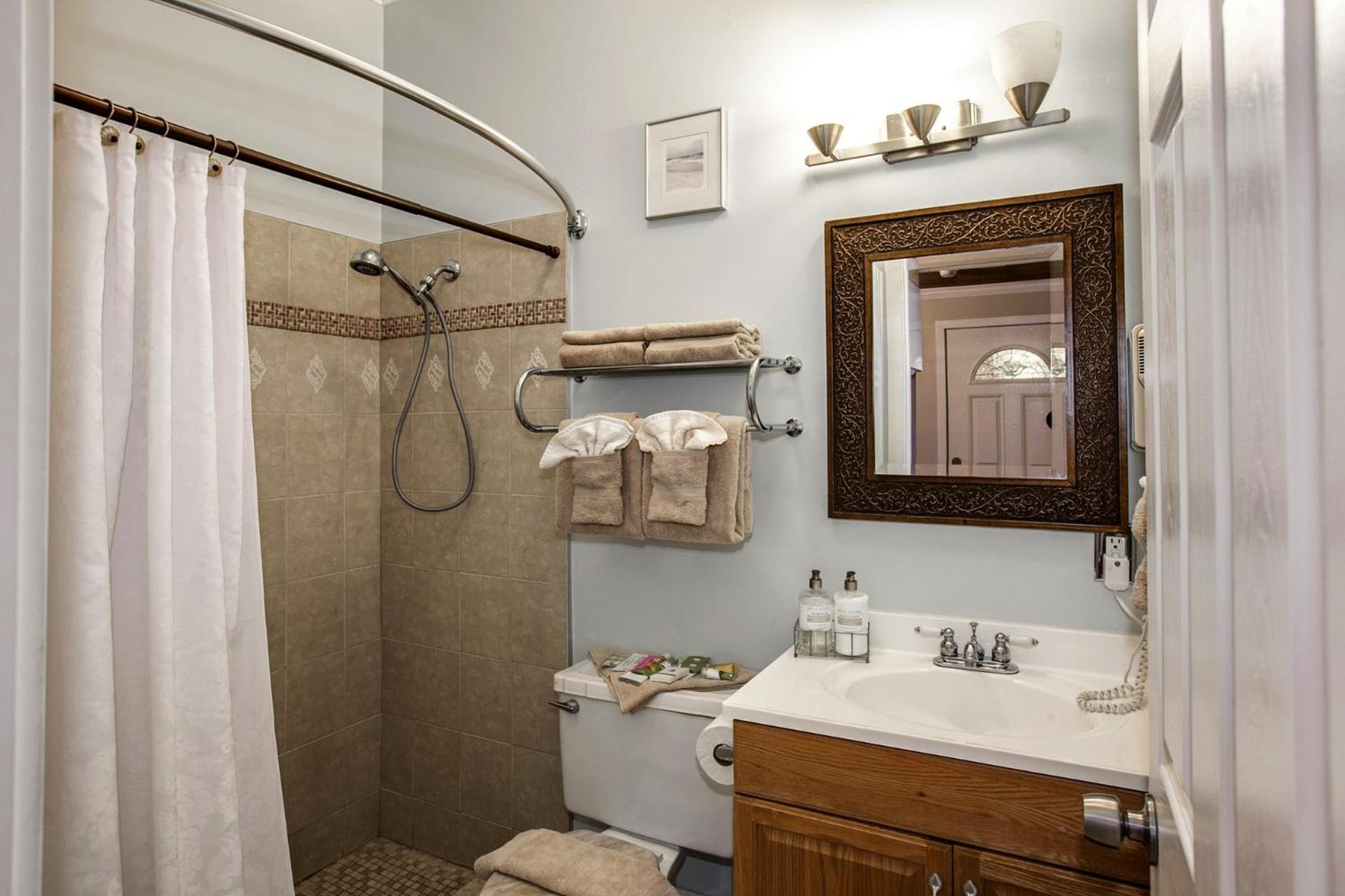 Beachwood Condos & Resort photo 63