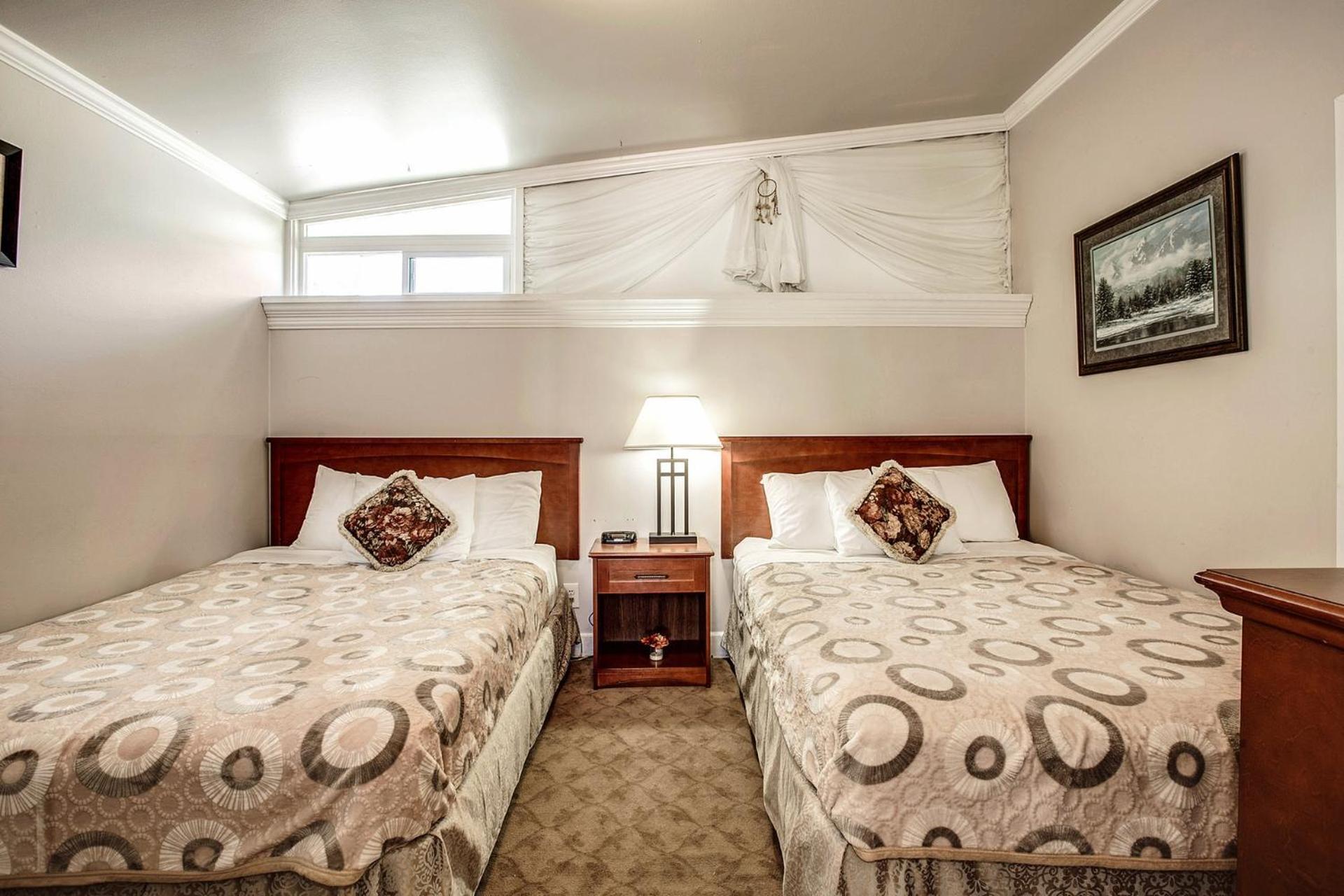Beachwood Condos & Resort photo 47
