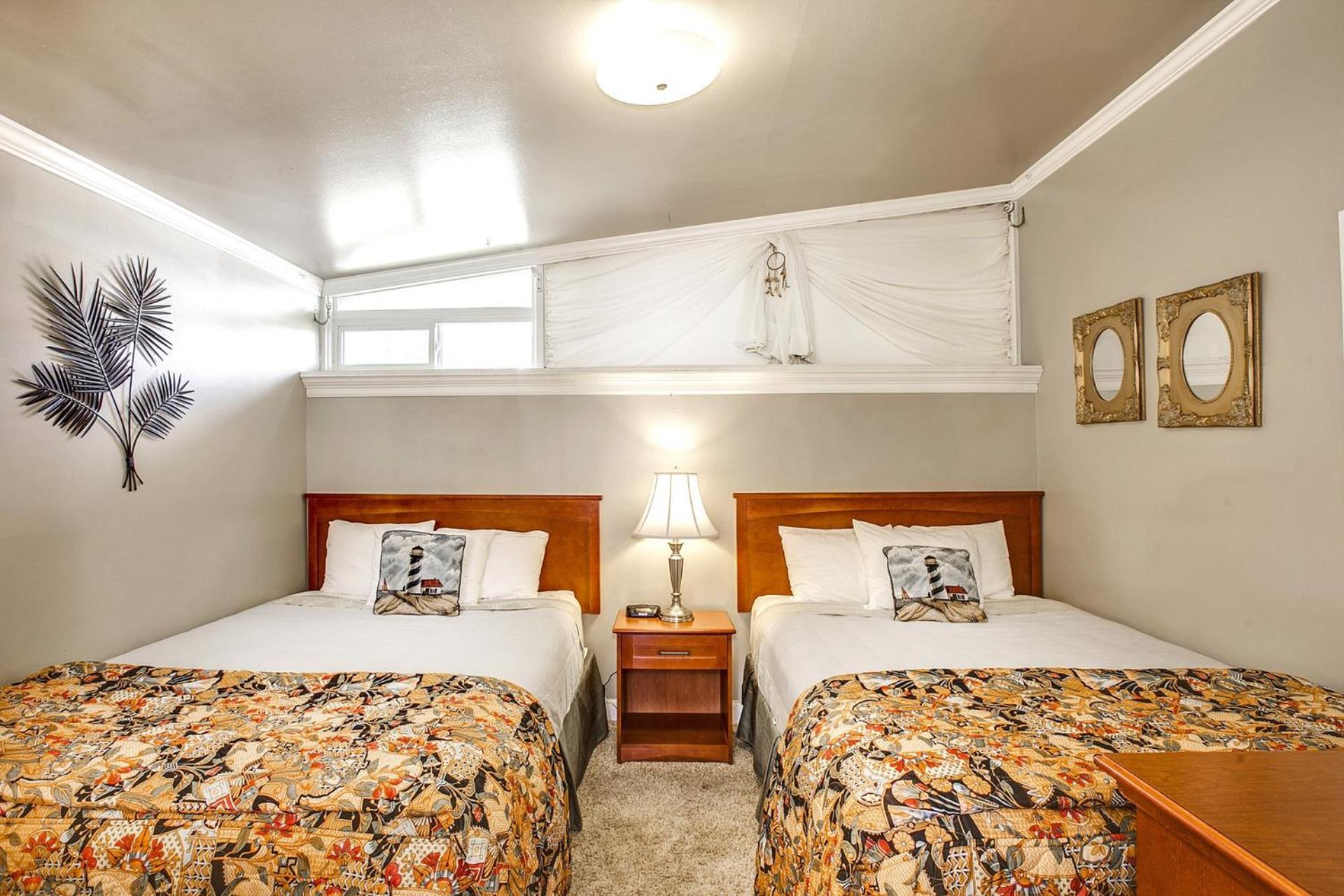 Beachwood Condos & Resort photo 48