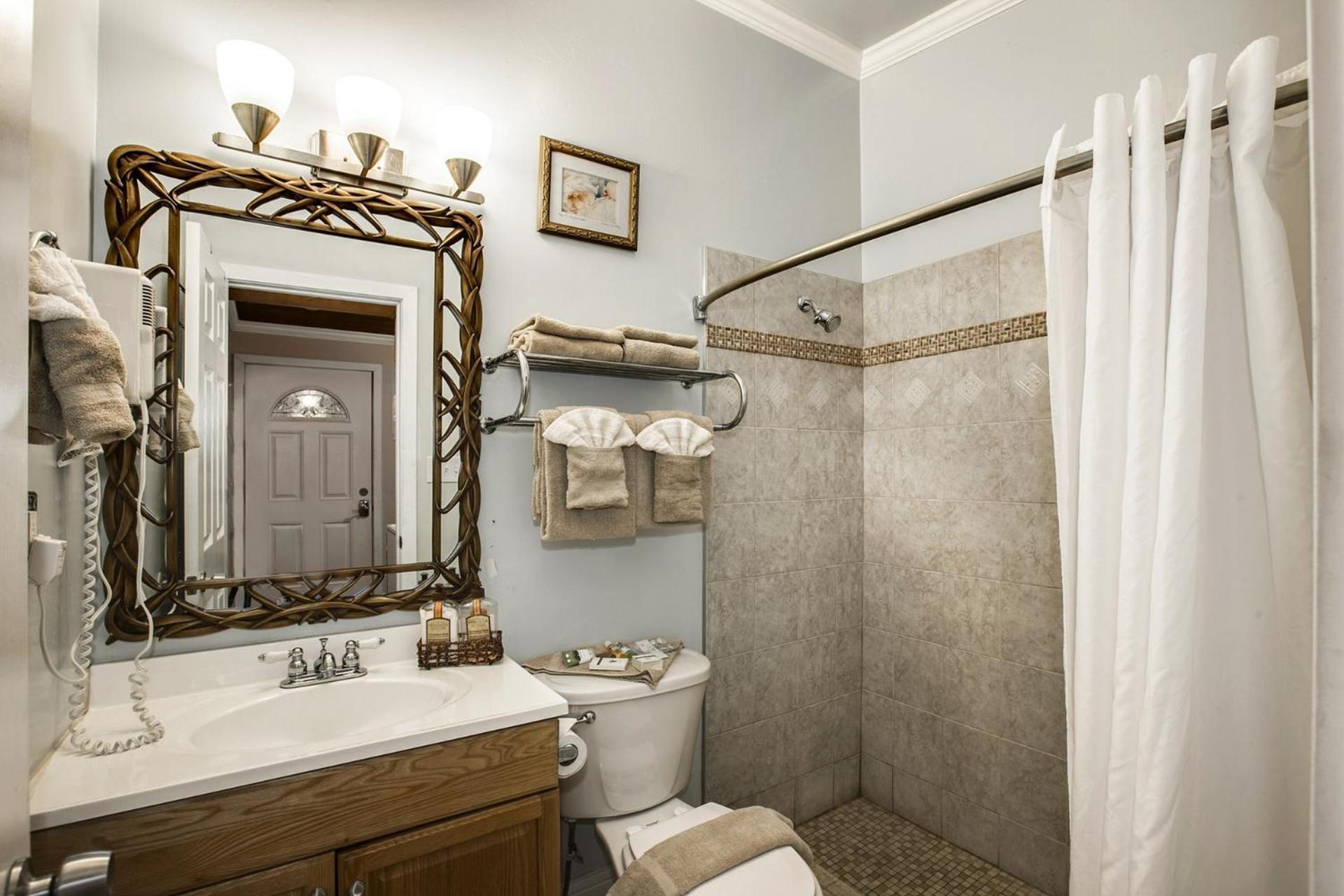 Beachwood Condos & Resort photo 49