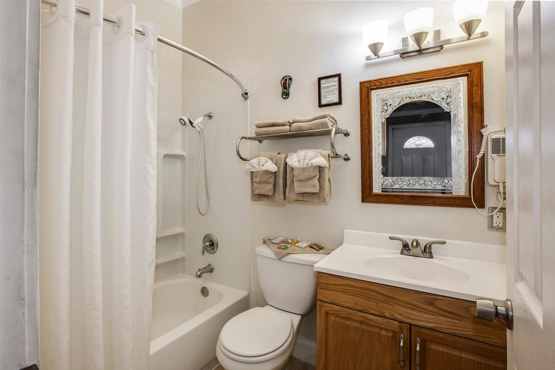 Beachwood Condos & Resort photo 43