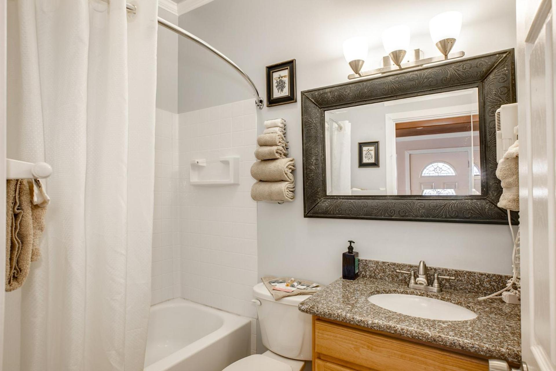 Beachwood Condos & Resort photo 44