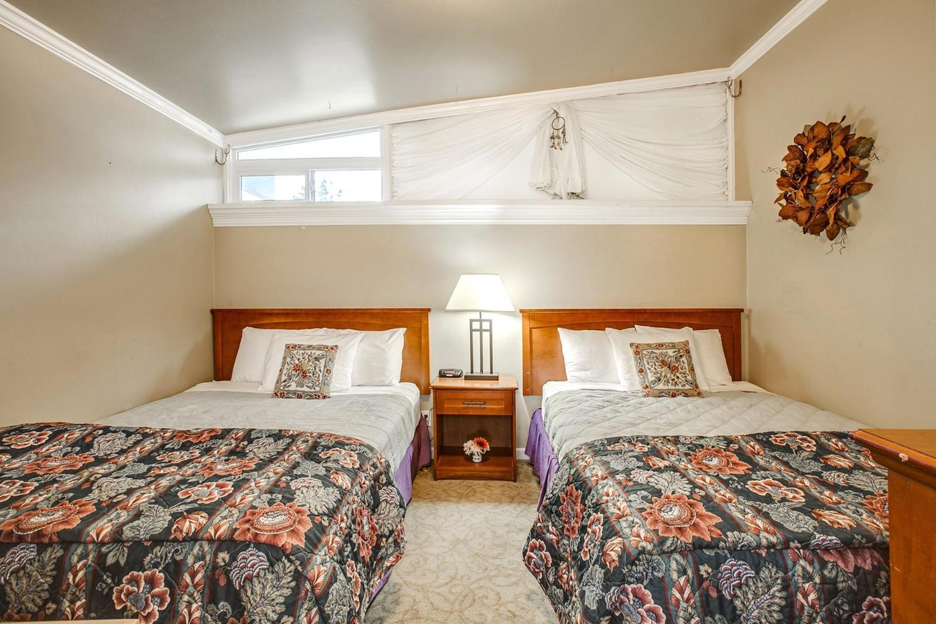 Beachwood Condos & Resort photo 30