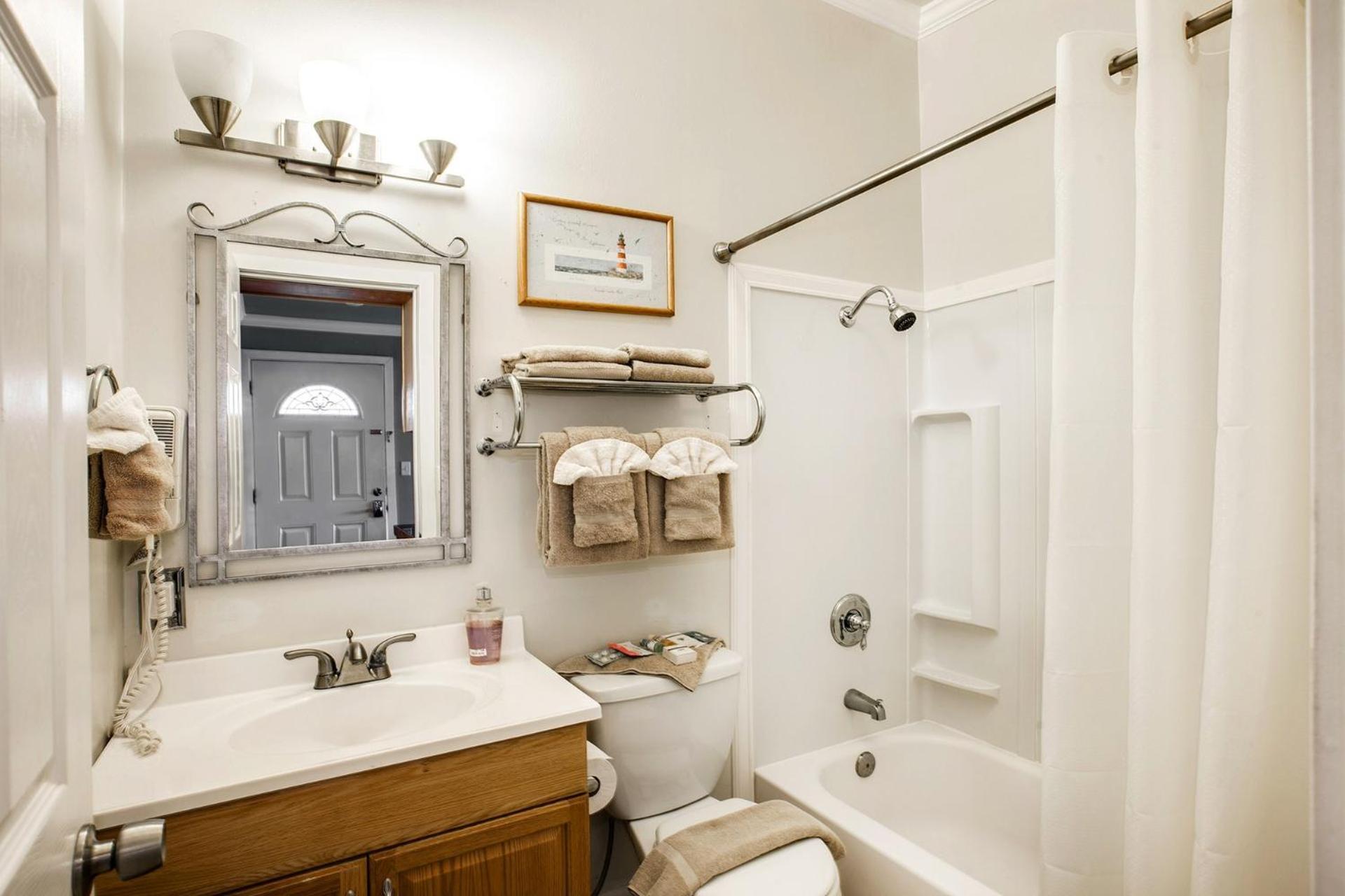 Beachwood Condos & Resort photo 34