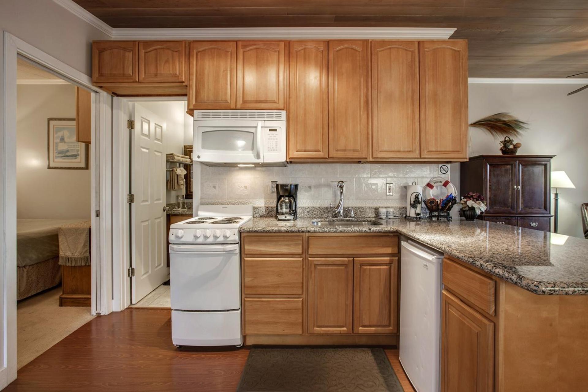 Beachwood Condos & Resort photo 20