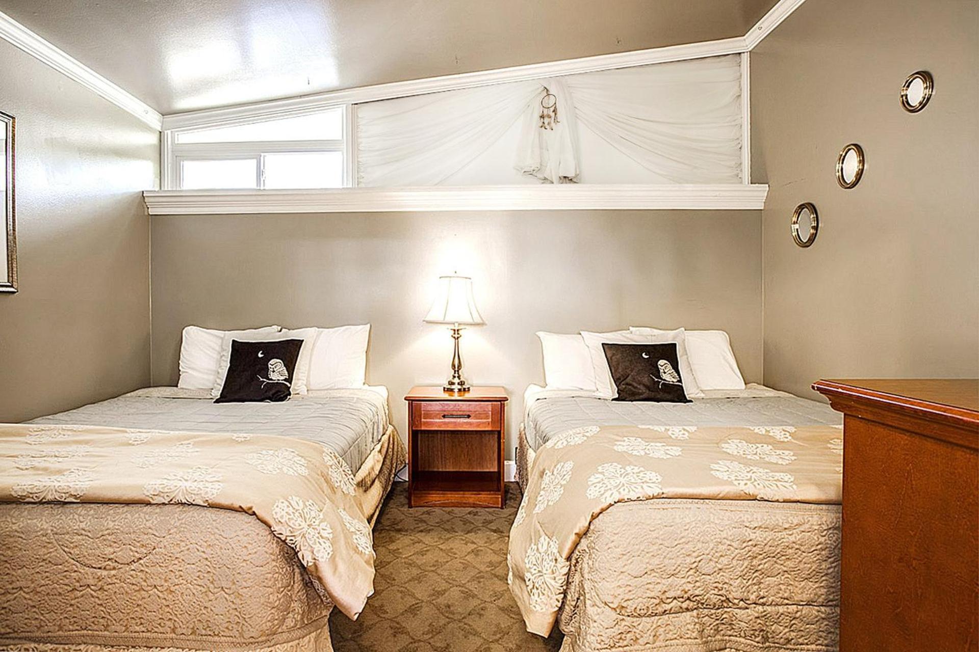 Beachwood Condos & Resort photo 8