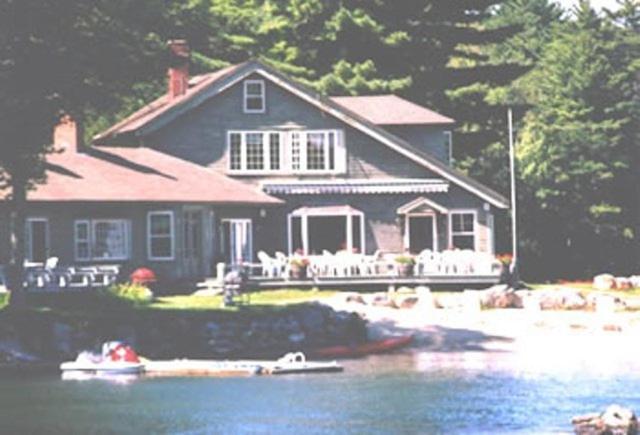 Oliver Lodge — hotel in Meredith