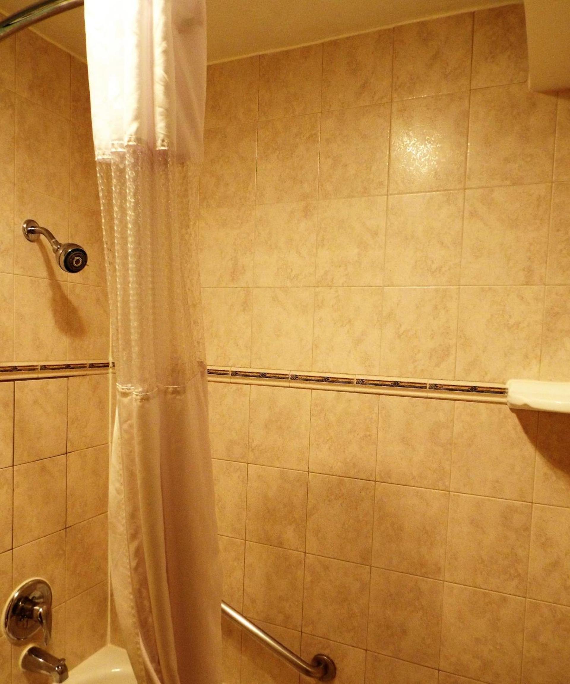 Super 8 by Wyndham Casper East/Evansville photo 17